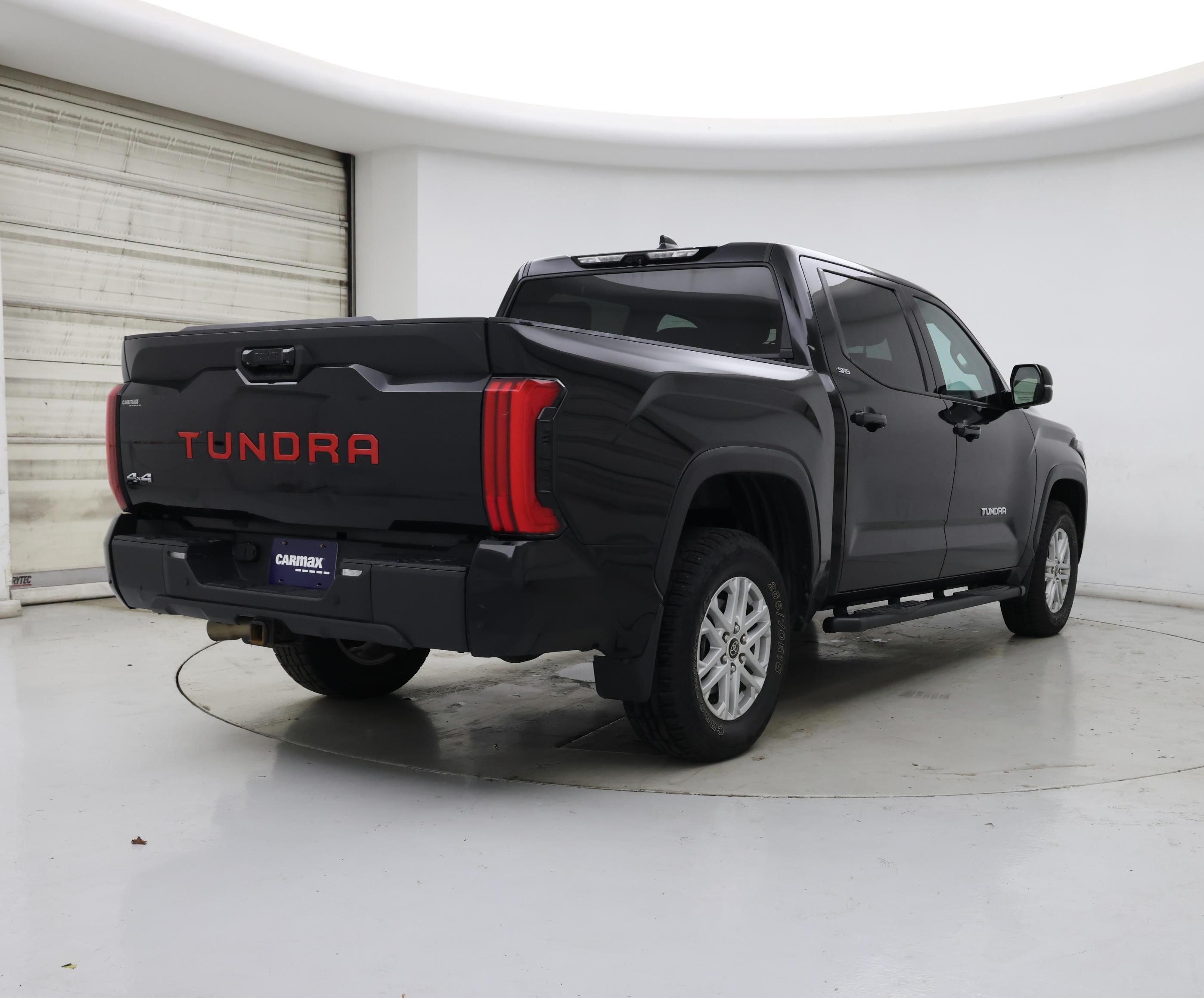 Thumbnail: 2022 Toyota Tundra - 8