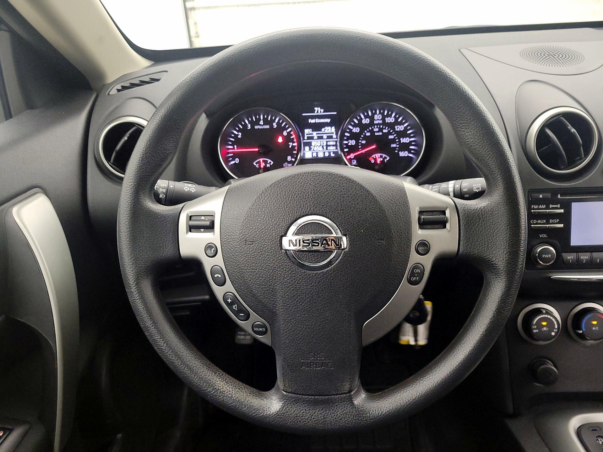 Thumbnail: 2015 Nissan Rogue - 10