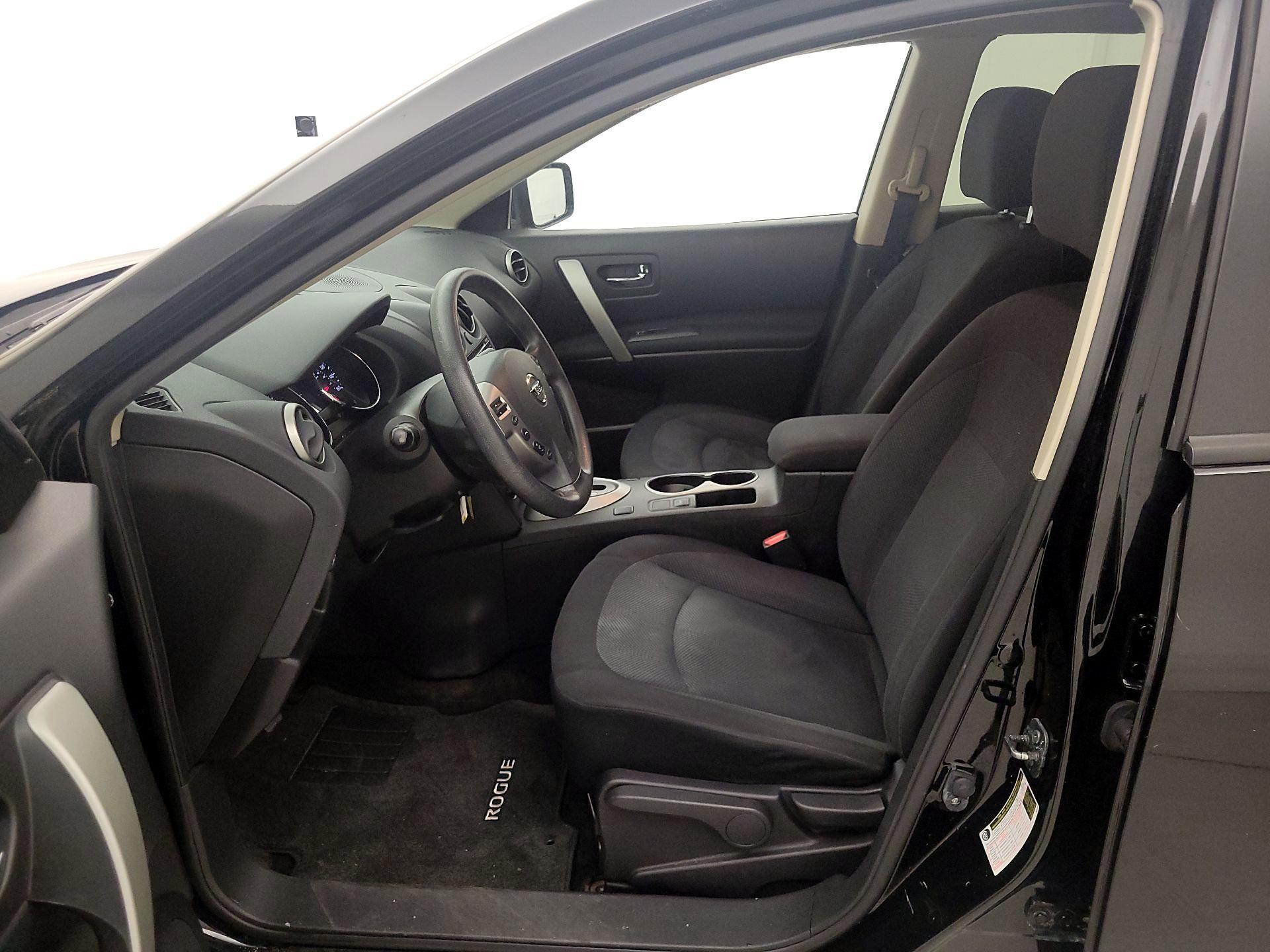 Thumbnail: 2015 Nissan Rogue - 11
