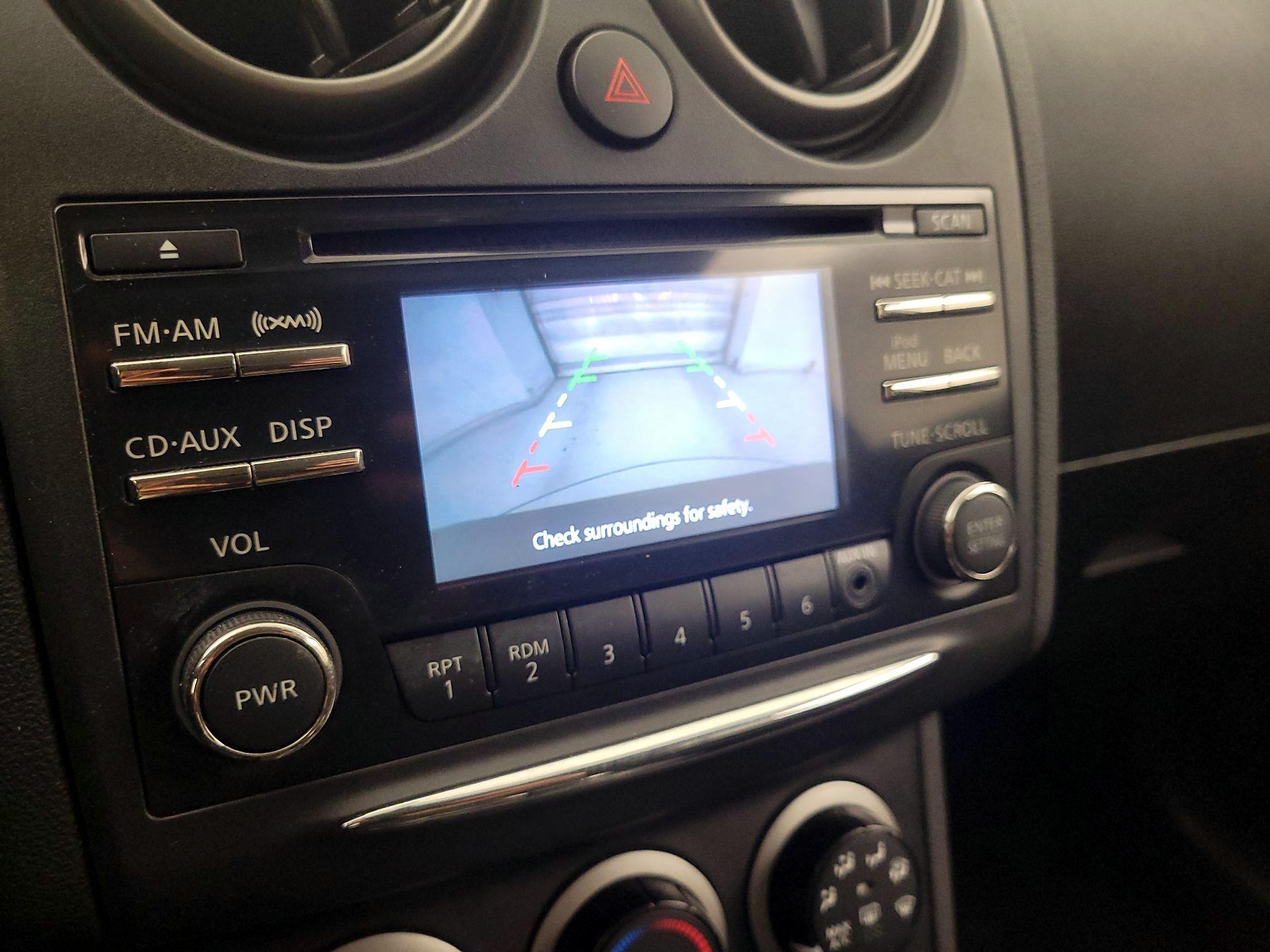 Thumbnail: 2015 Nissan Rogue - 14
