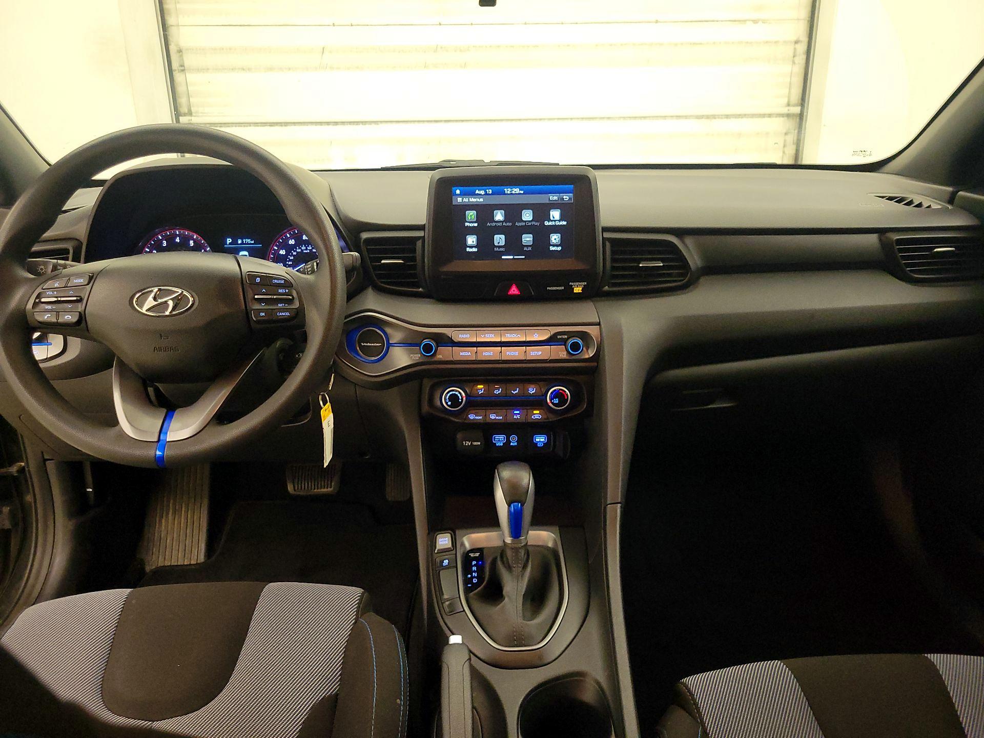 Thumbnail: 2019 Hyundai Veloster - 9