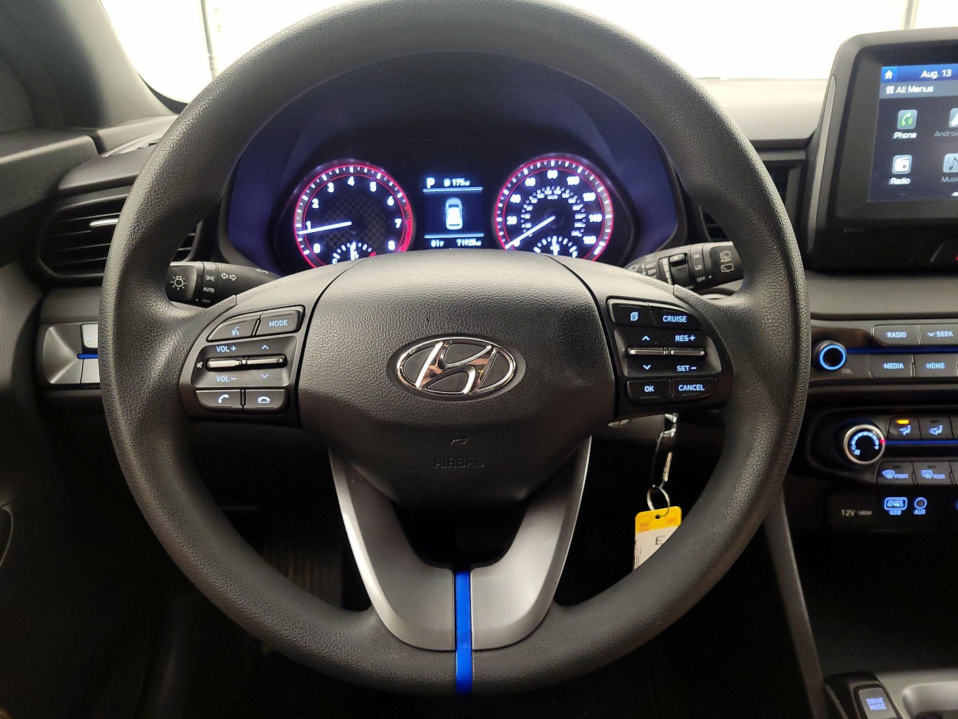 Thumbnail: 2019 Hyundai Veloster - 10