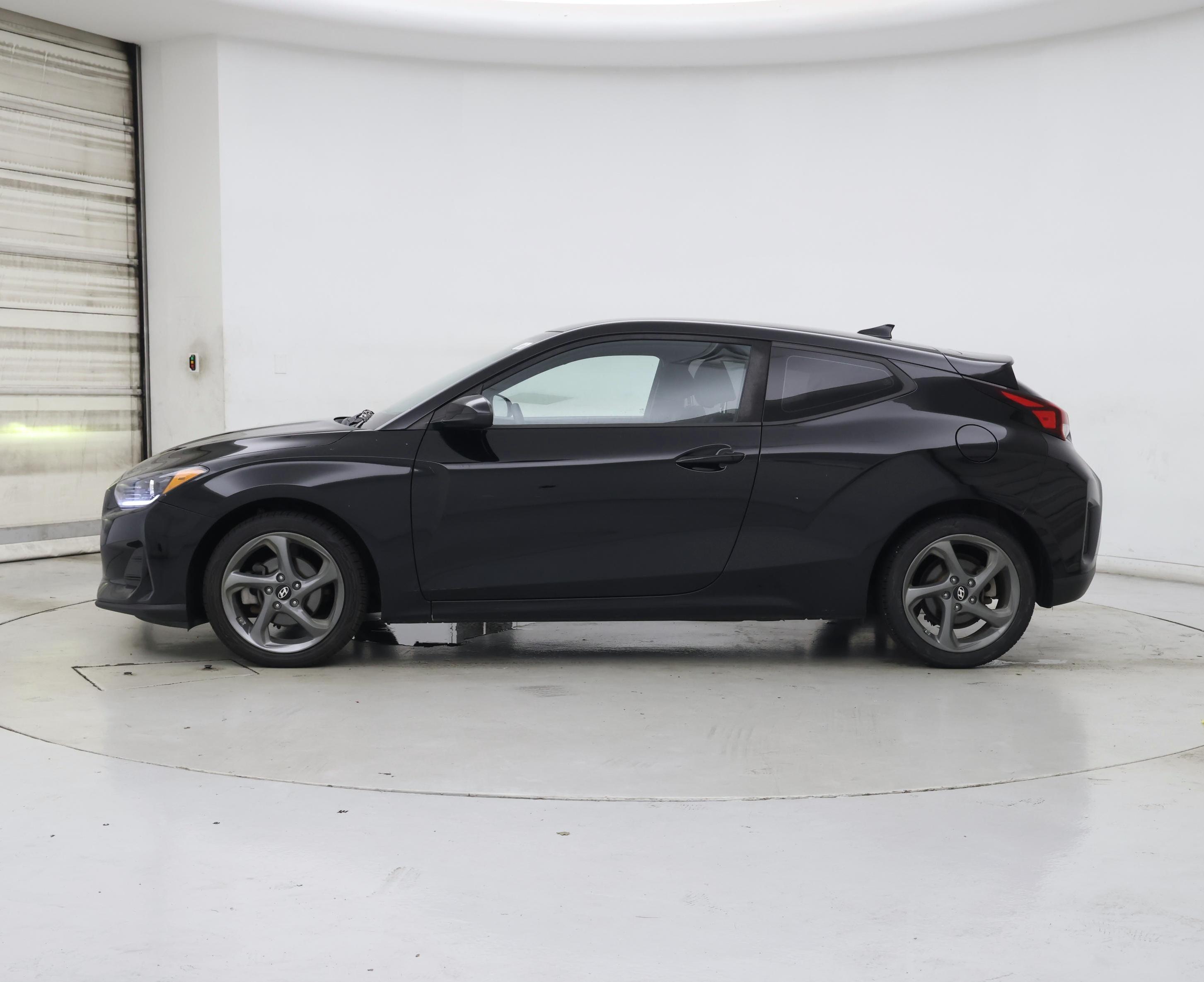 Thumbnail: 2019 Hyundai Veloster - 3