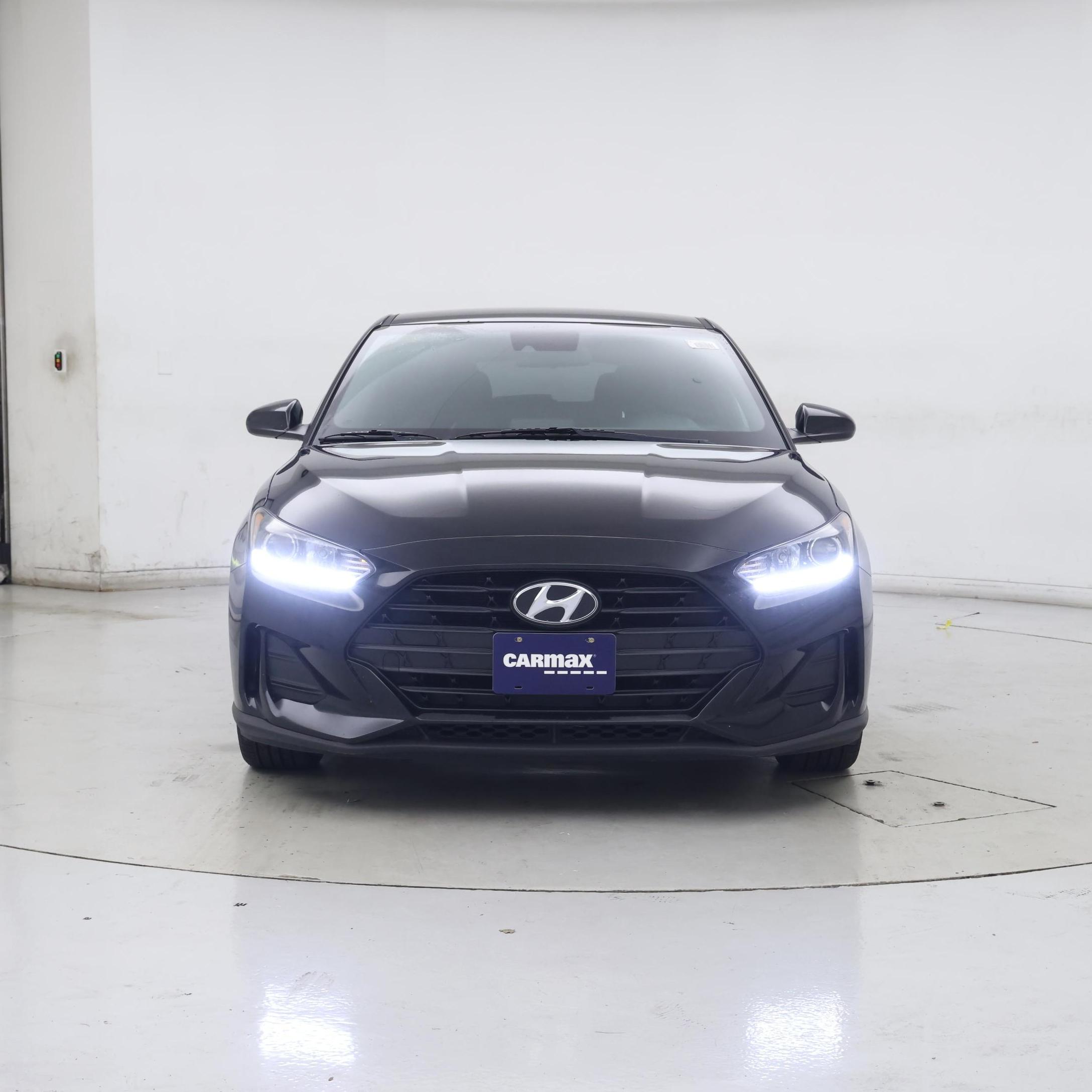 Thumbnail: 2019 Hyundai Veloster - 5