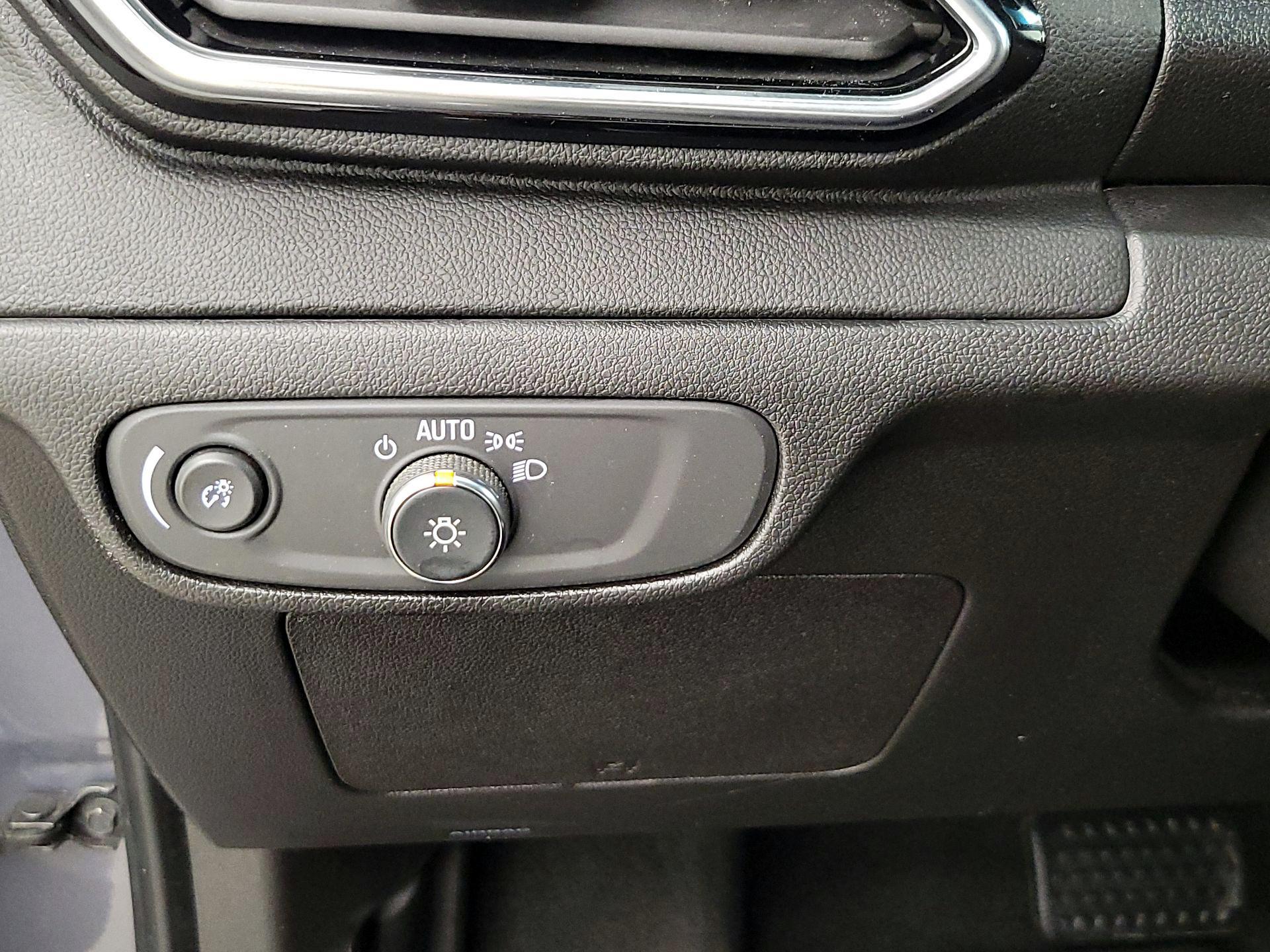 Thumbnail: 2023 Chevrolet Bolt EV - 13