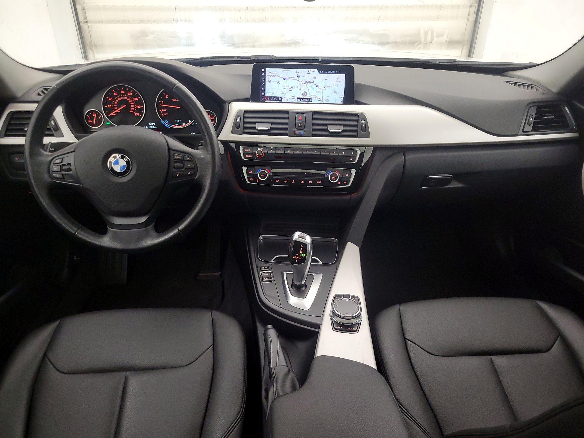 Thumbnail: 2018 BMW 3 Series - 9