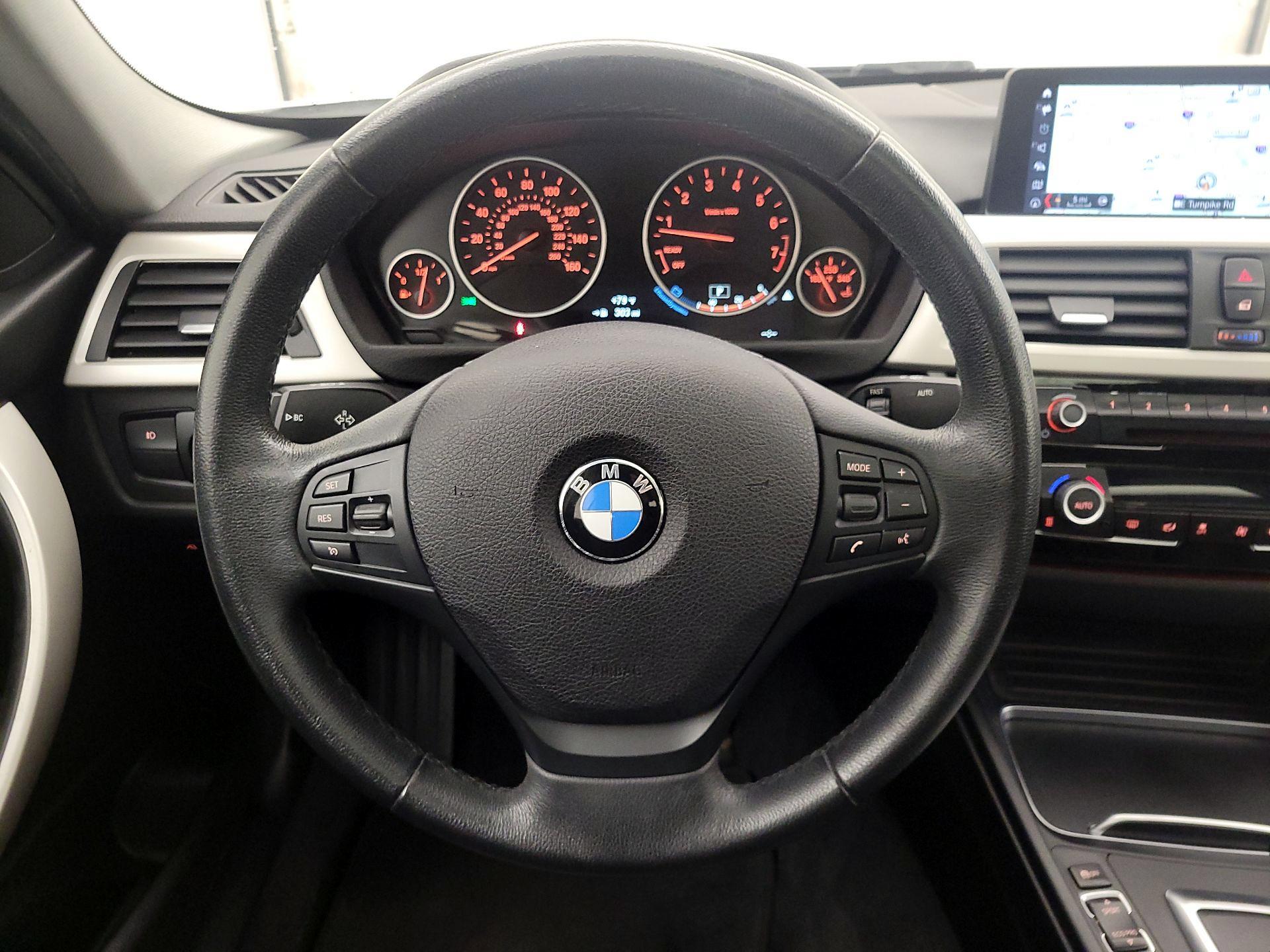 Thumbnail: 2018 BMW 3 Series - 10