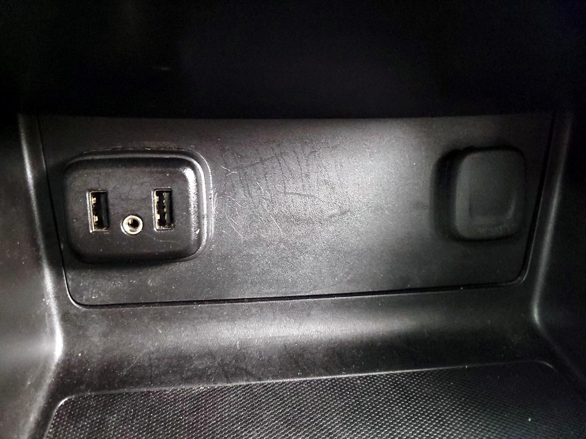 Thumbnail: 2019 Chevrolet Colorado - 18