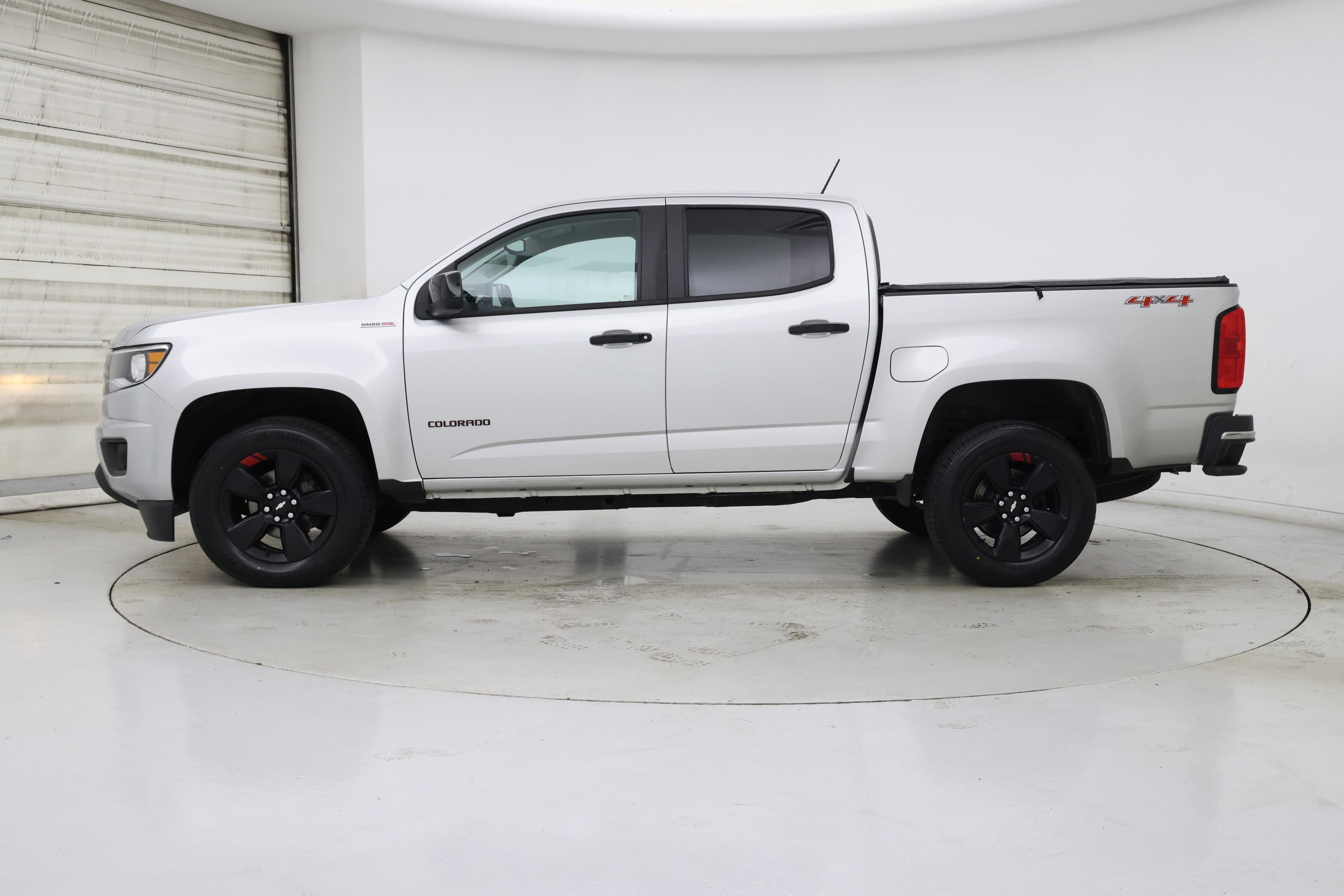 Thumbnail: 2019 Chevrolet Colorado - 3