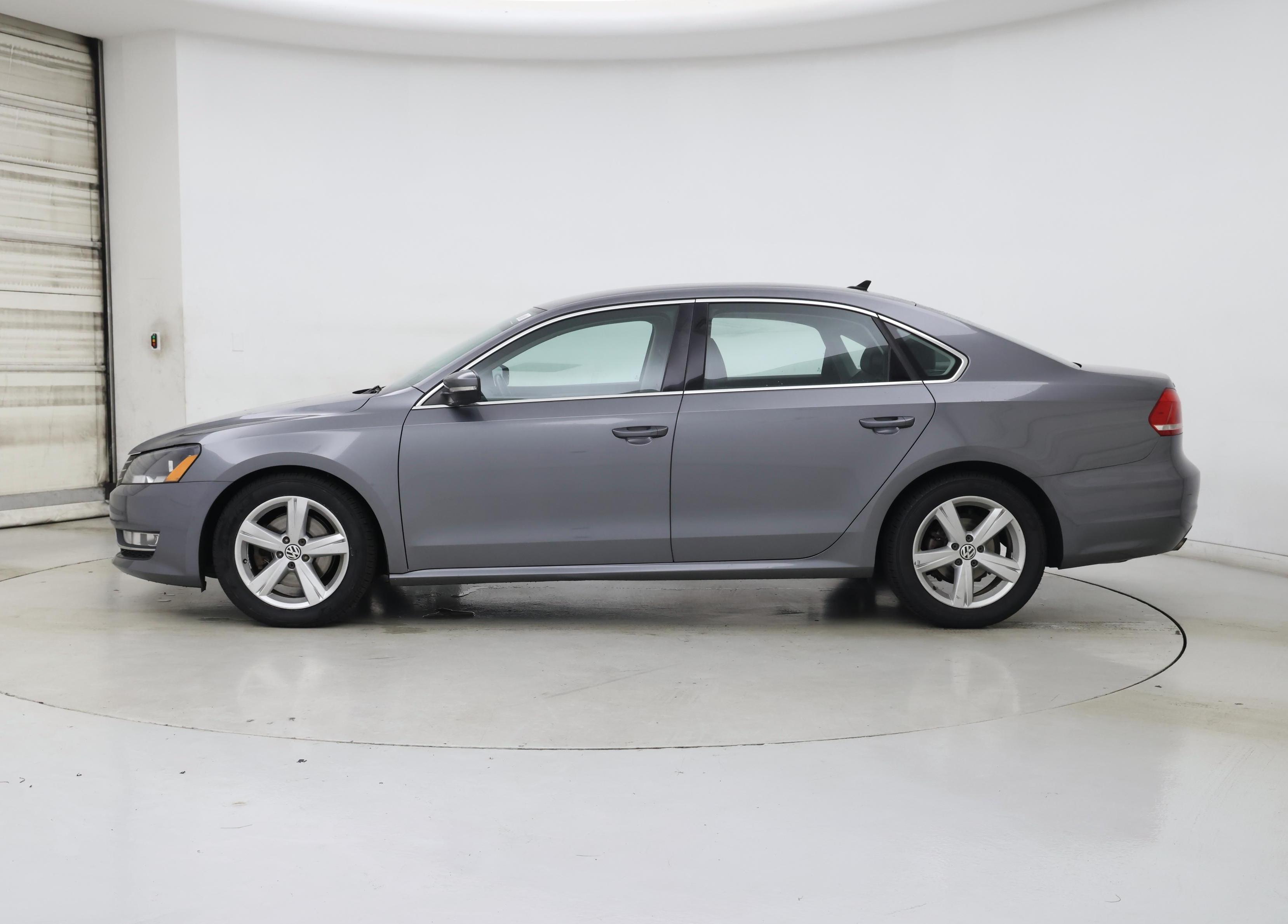 Thumbnail: 2015 Volkswagen Passat - 3
