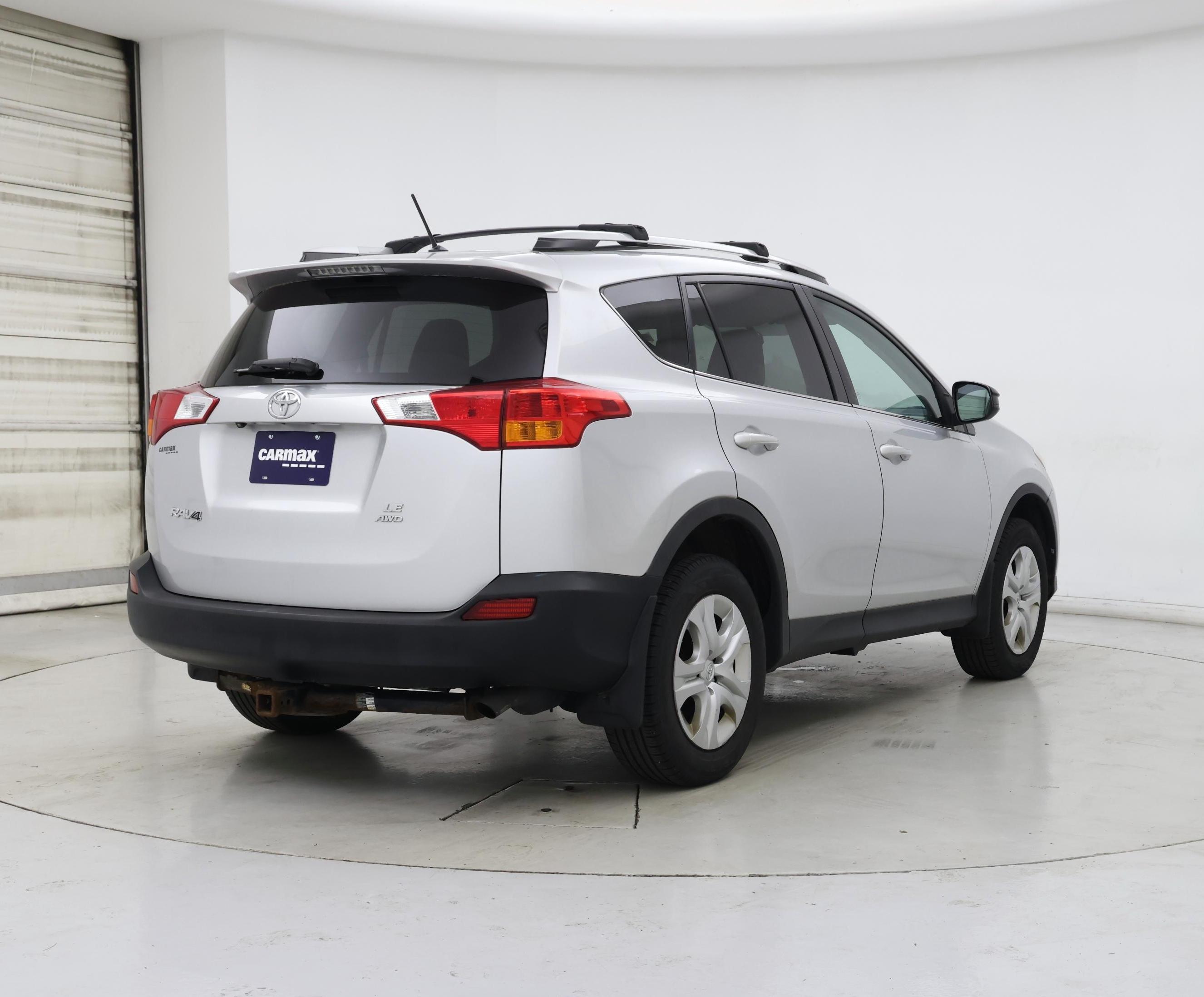Thumbnail: 2015 Toyota RAV4 - 8