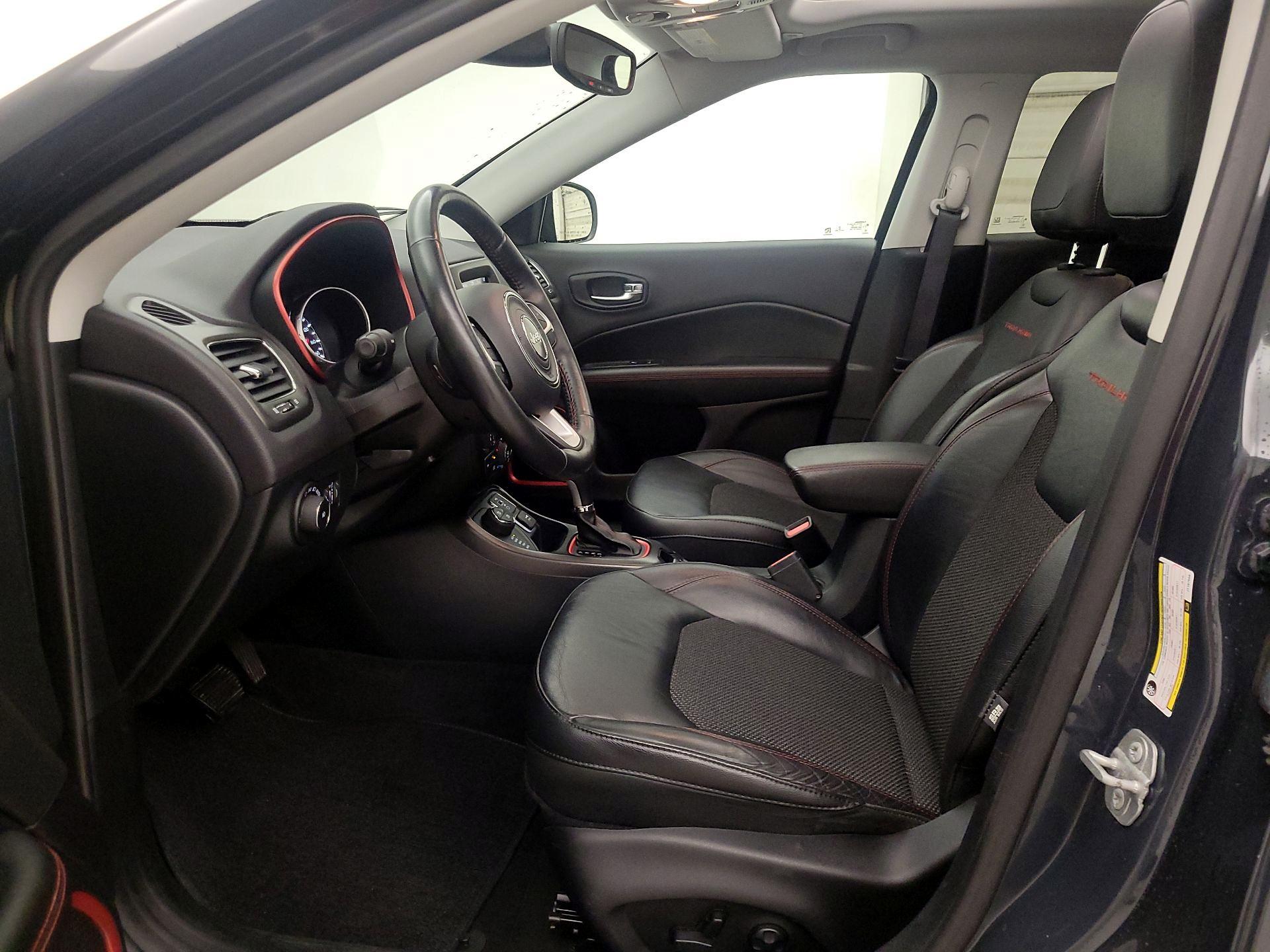 Thumbnail: 2018 Jeep Compass - 11