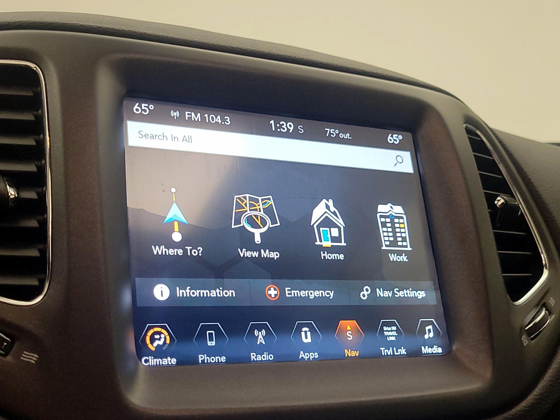 Thumbnail: 2018 Jeep Compass - 15