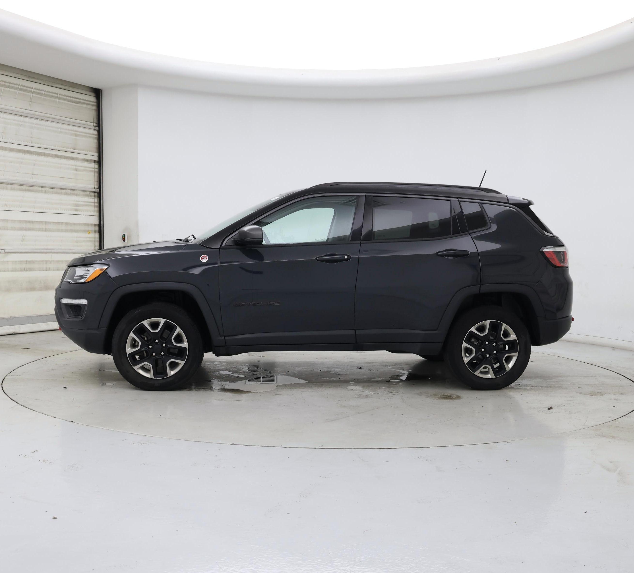 Thumbnail: 2018 Jeep Compass - 3