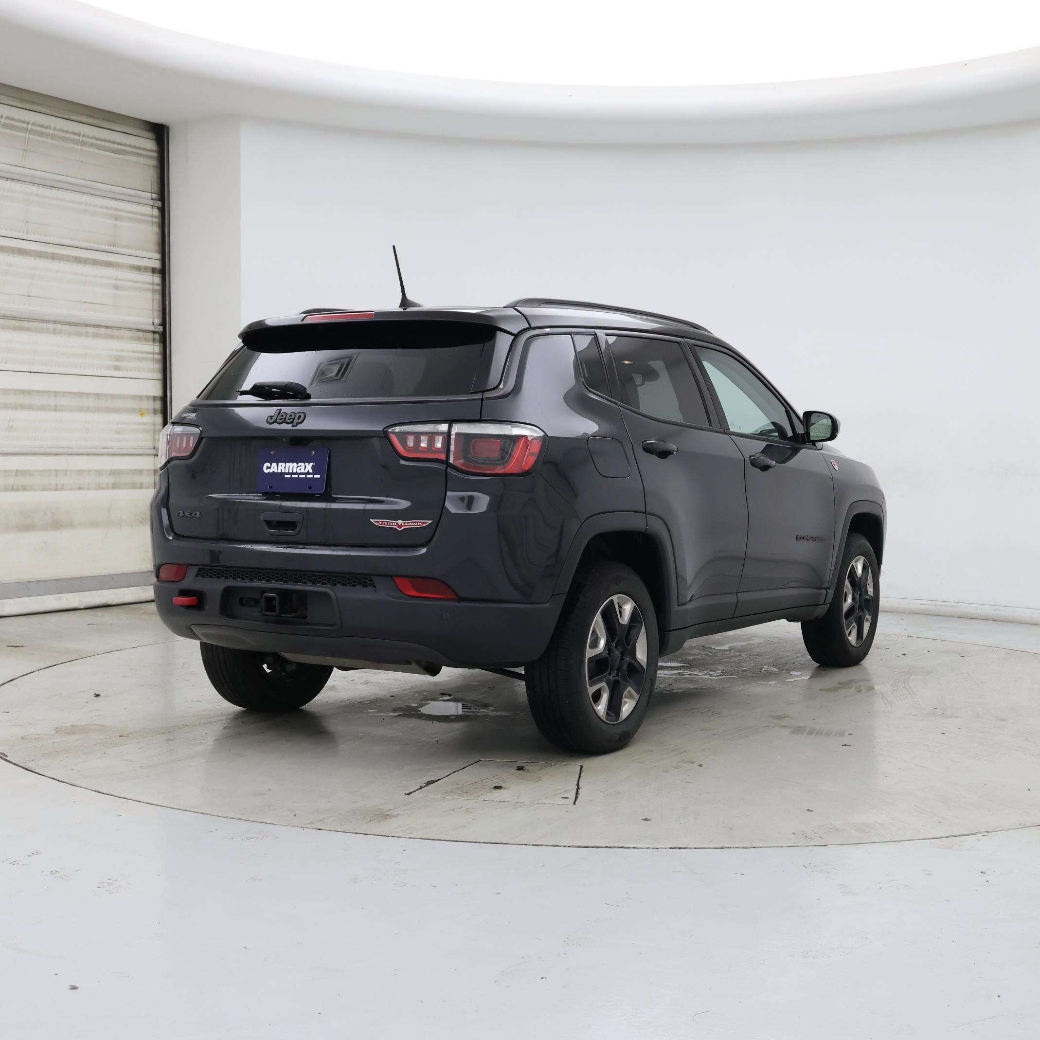 Thumbnail: 2018 Jeep Compass - 8