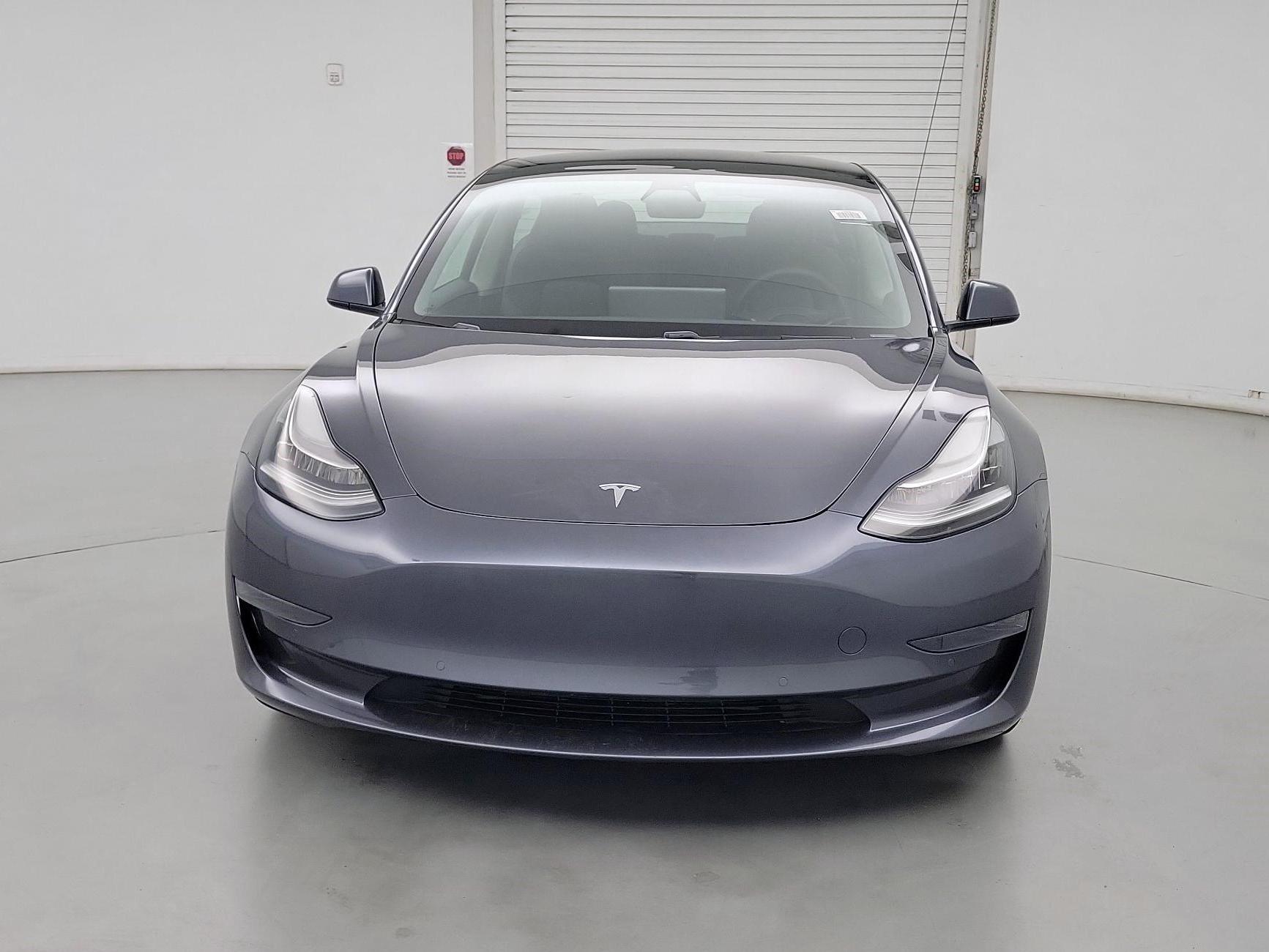 Thumbnail: 2021 Tesla Model 3 - 2