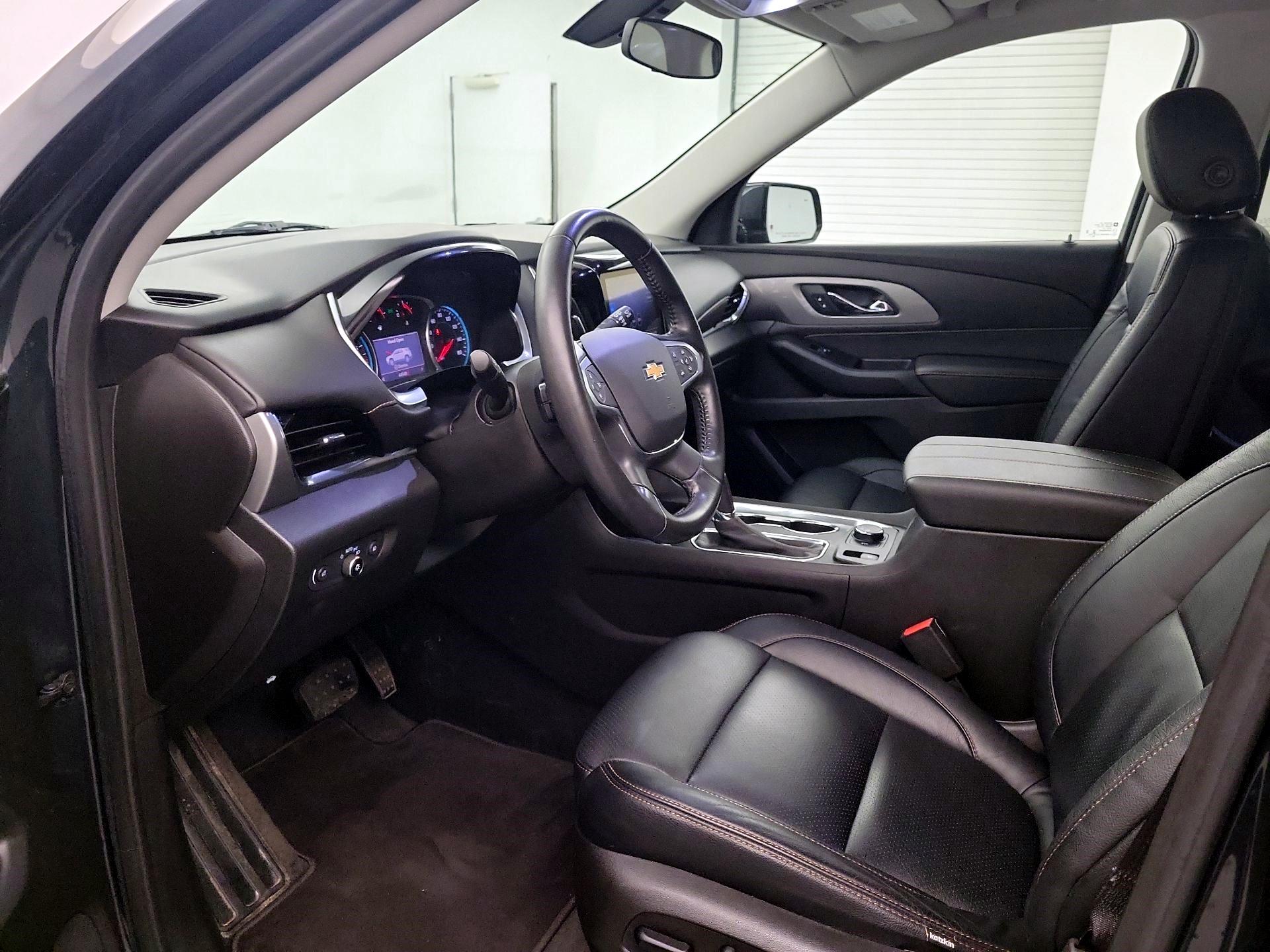 Thumbnail: 2020 Chevrolet Traverse - 9