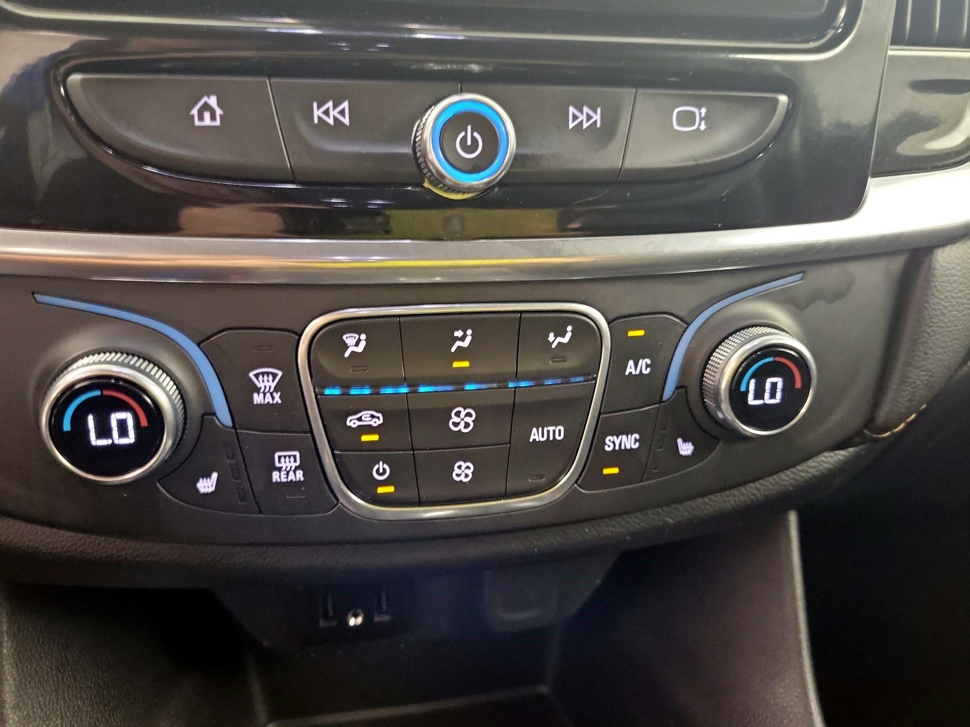Thumbnail: 2020 Chevrolet Traverse - 14