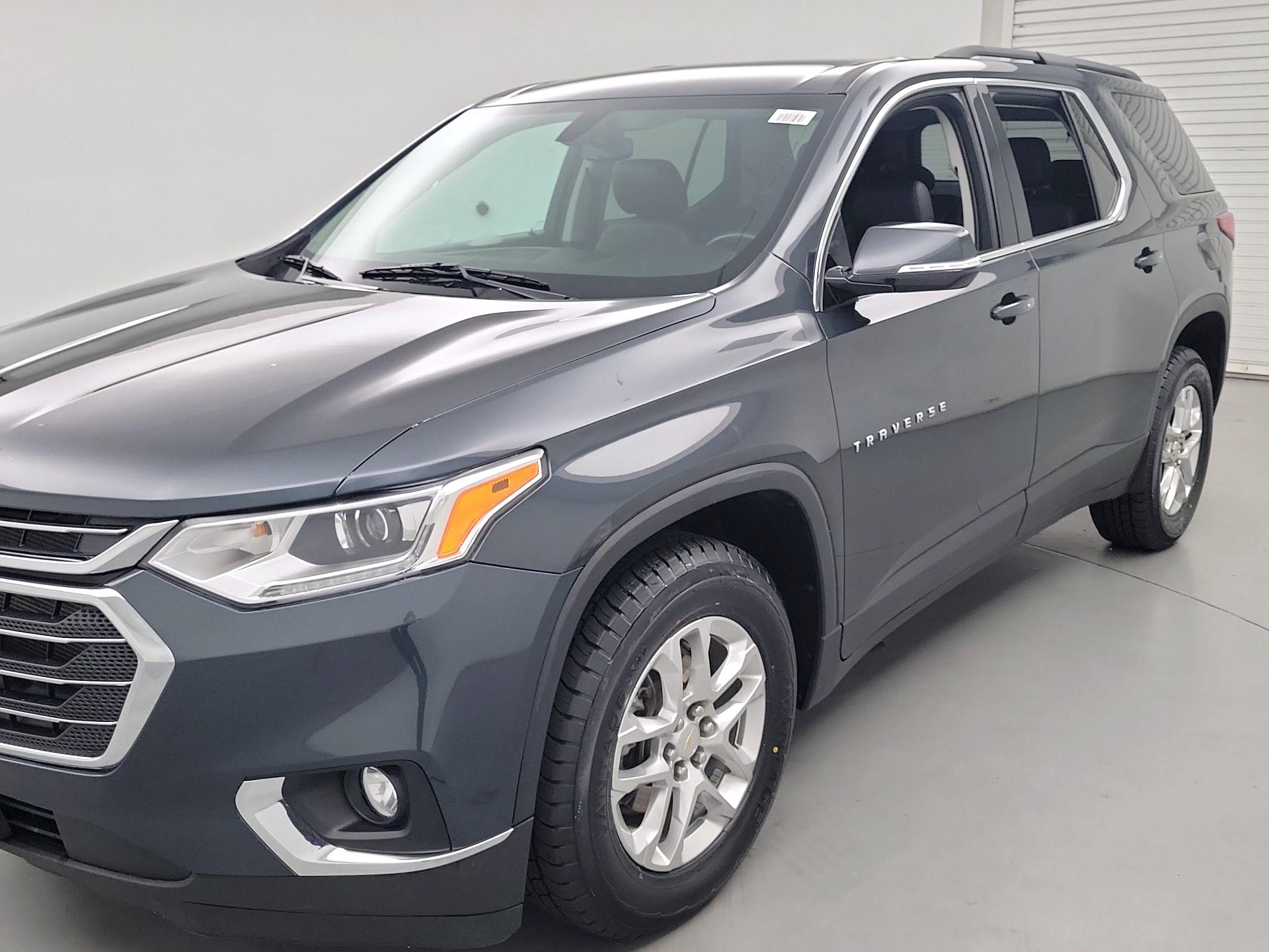 Thumbnail: 2020 Chevrolet Traverse - 3