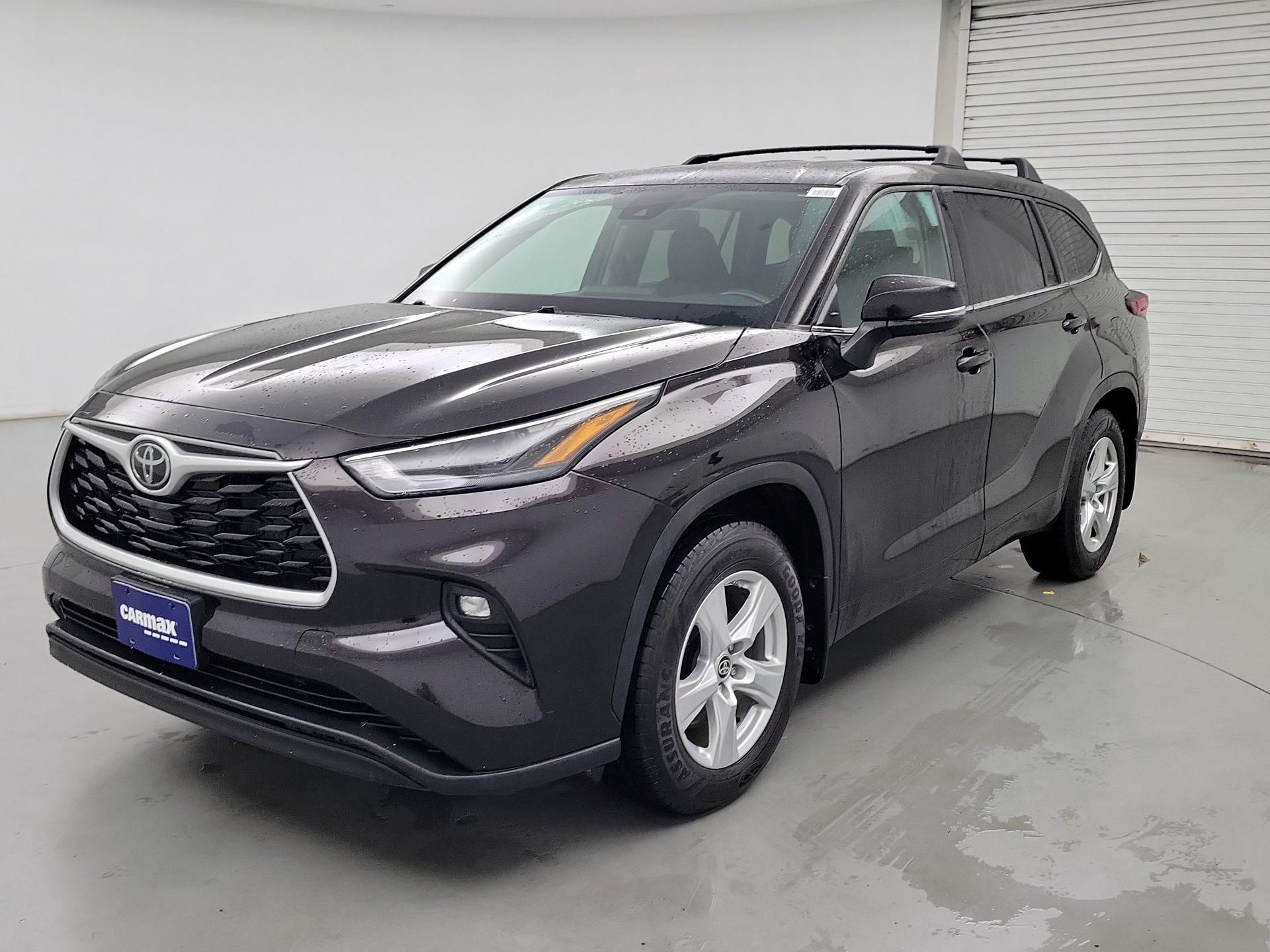 Thumbnail: 2022 Toyota Highlander - 3