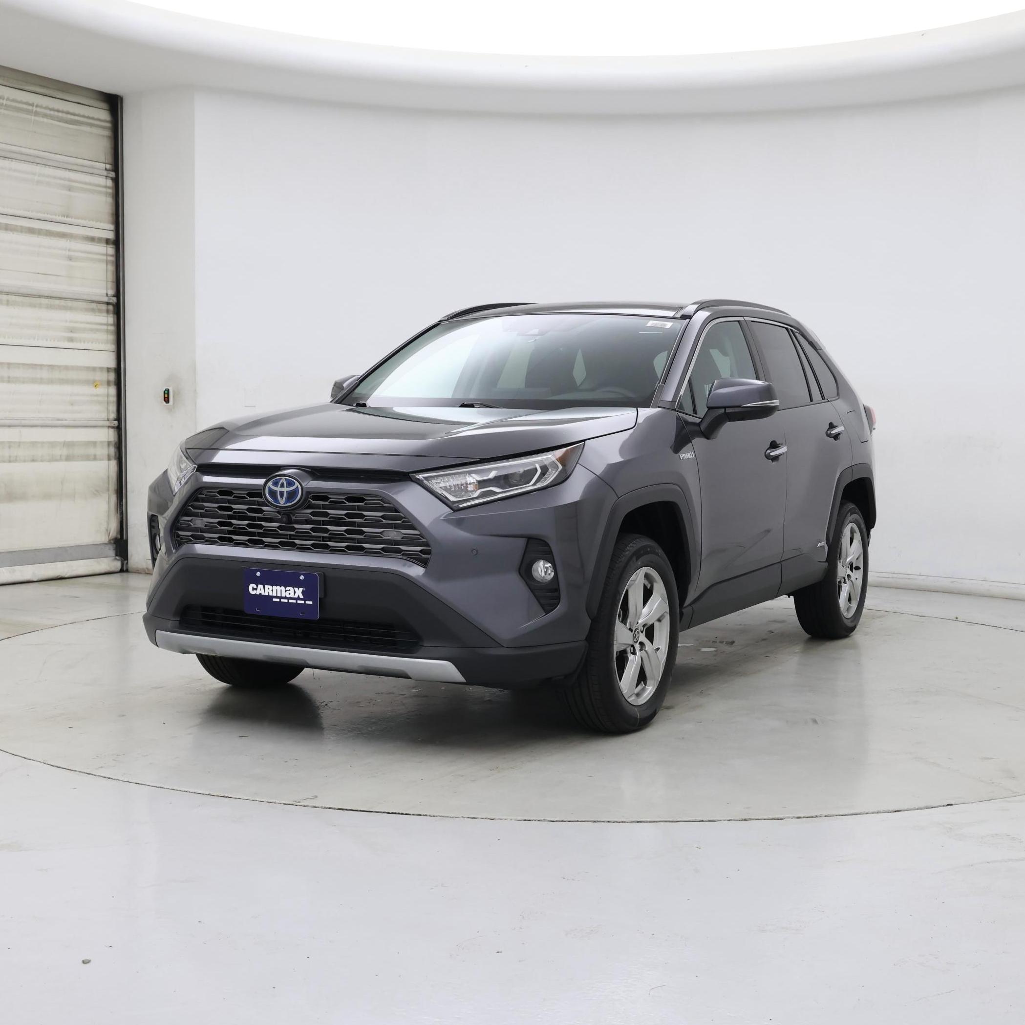 Thumbnail: 2021 Toyota RAV4 - 4