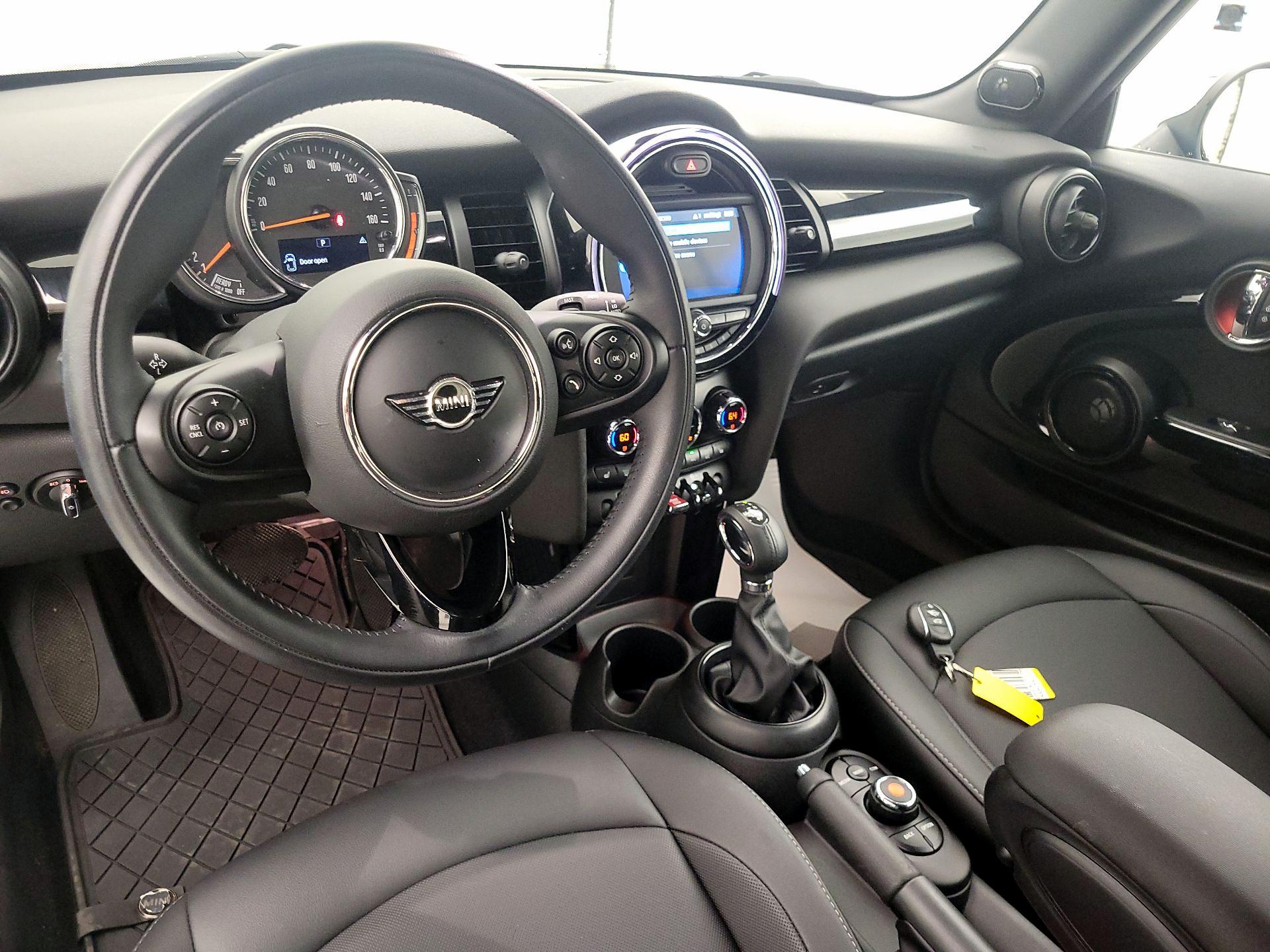Thumbnail: 2019 MINI Cooper - 9