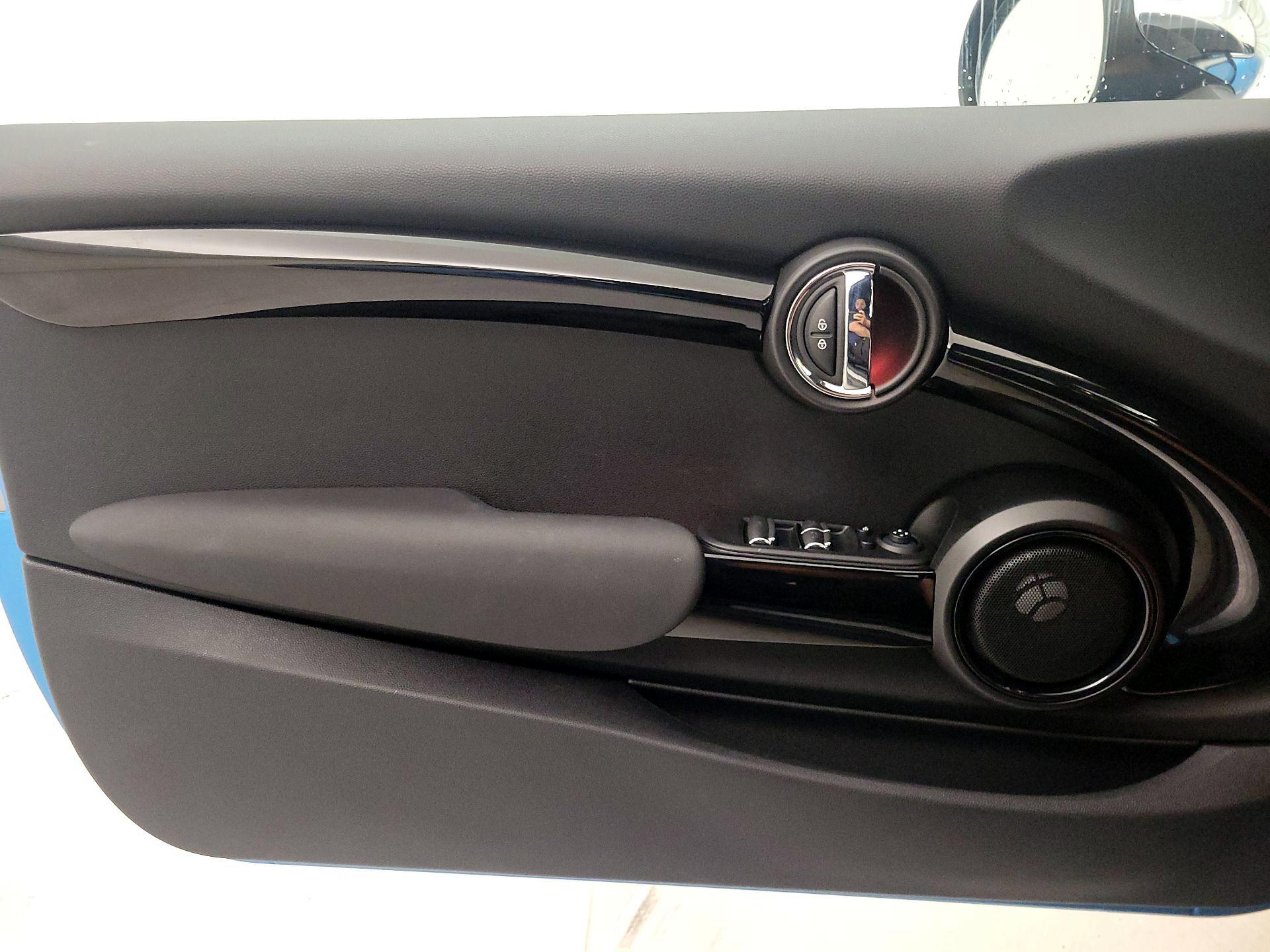 Thumbnail: 2019 MINI Cooper - 12