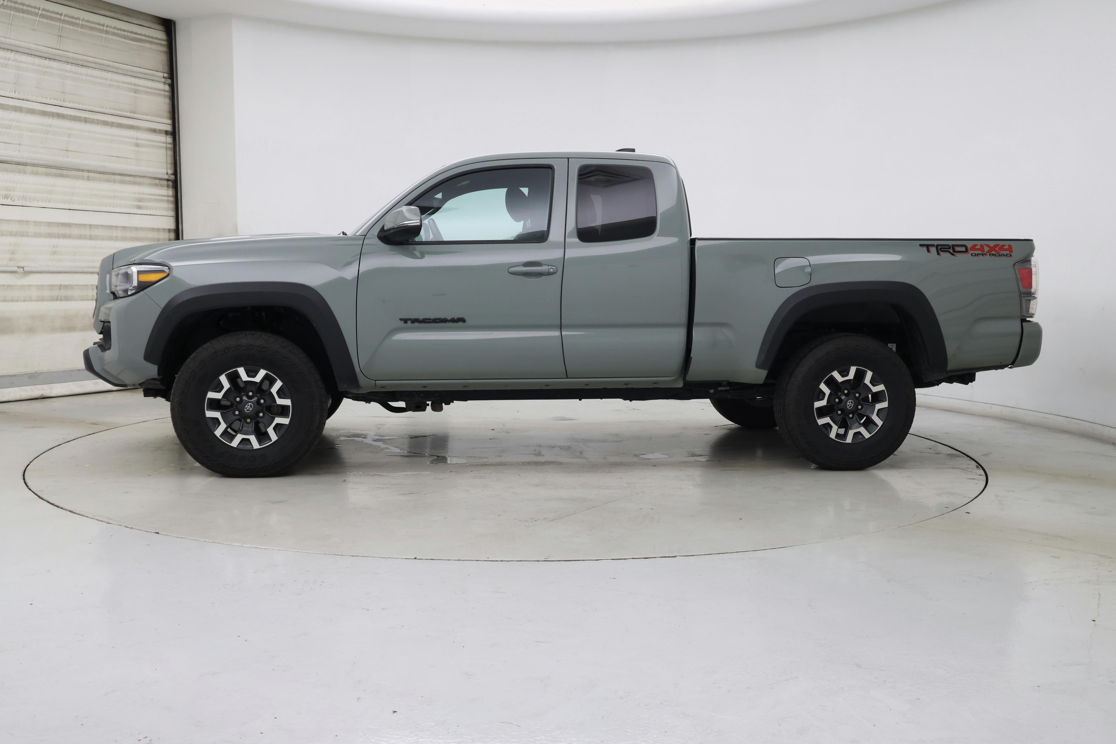 Thumbnail: 2023 Toyota Tacoma - 3