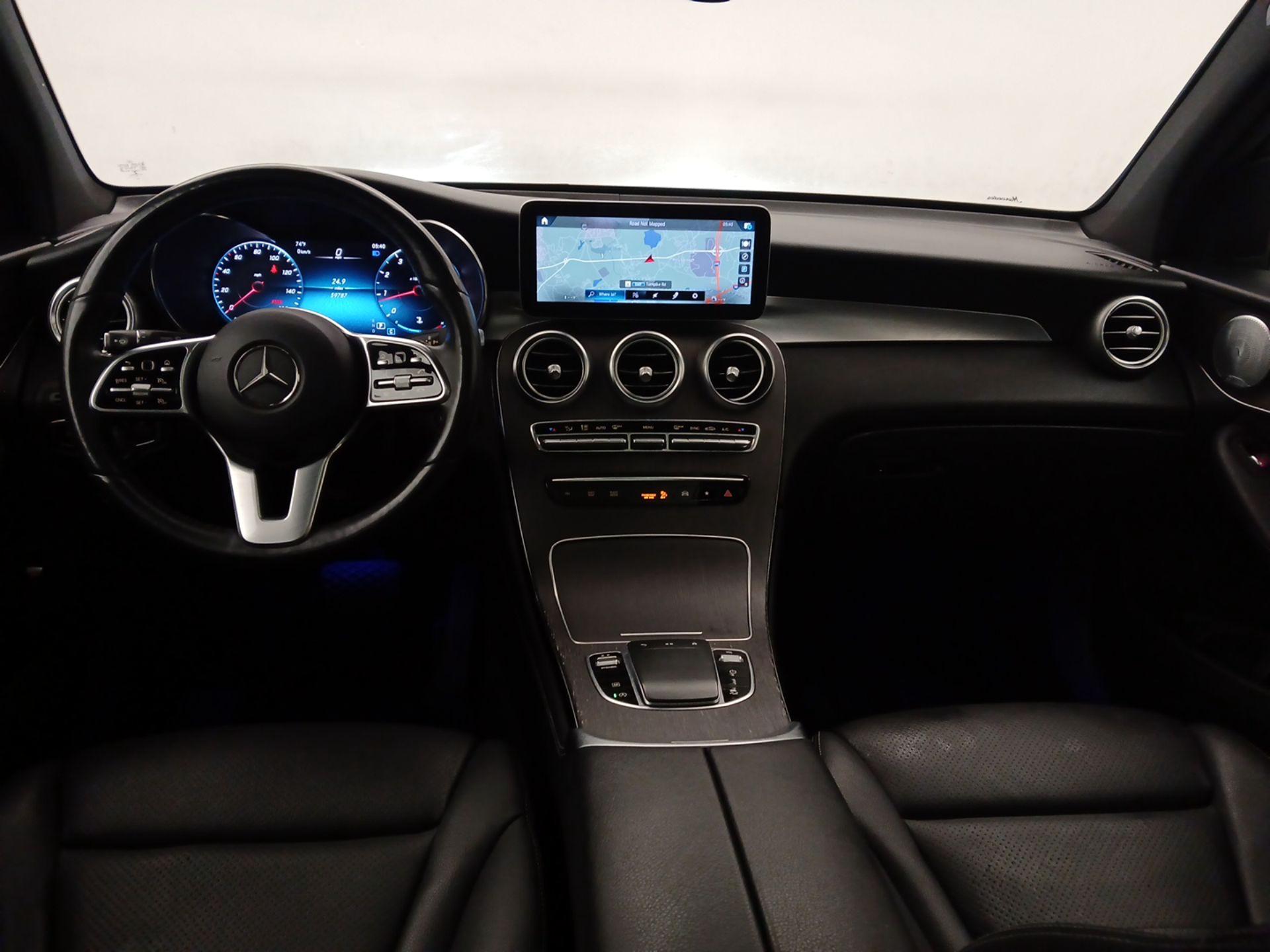 Thumbnail: 2020 Mercedes-Benz GLC - 9