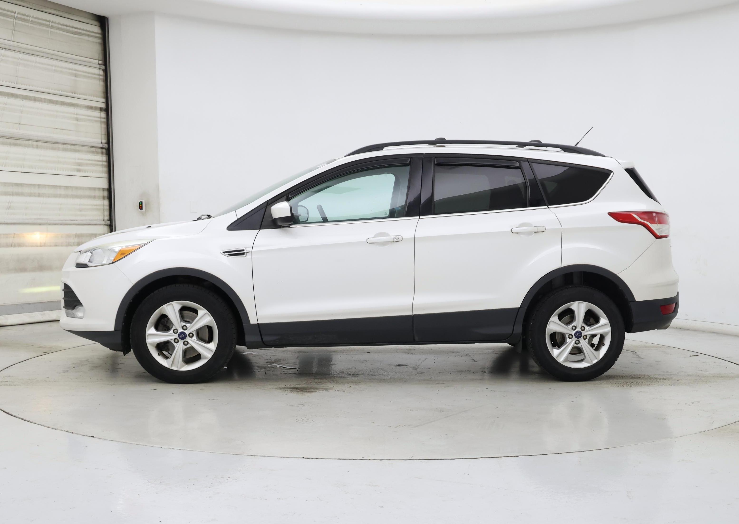 Thumbnail: 2015 Ford Escape - 3