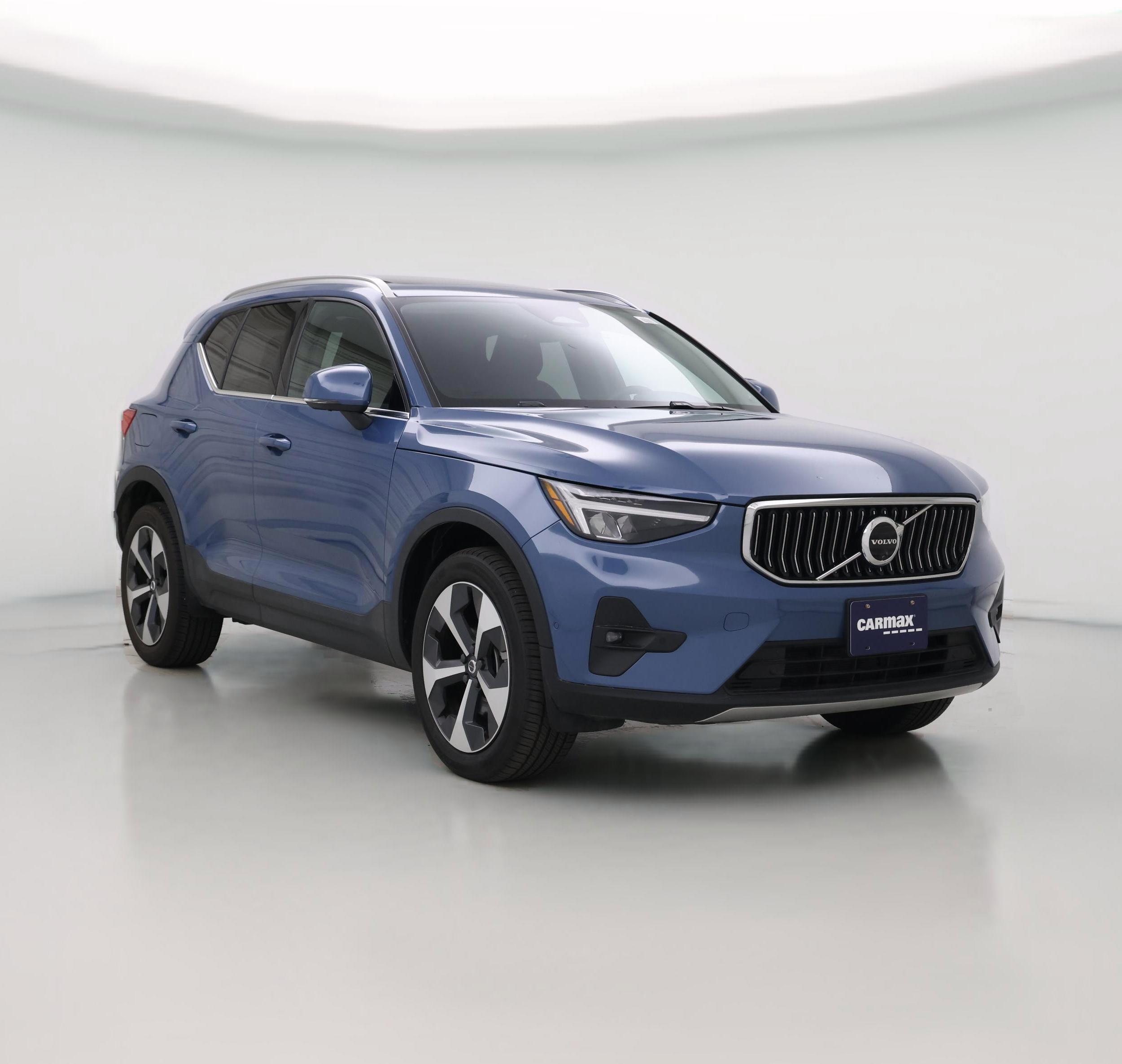 Thumbnail: 2024 Volvo XC40 - 1