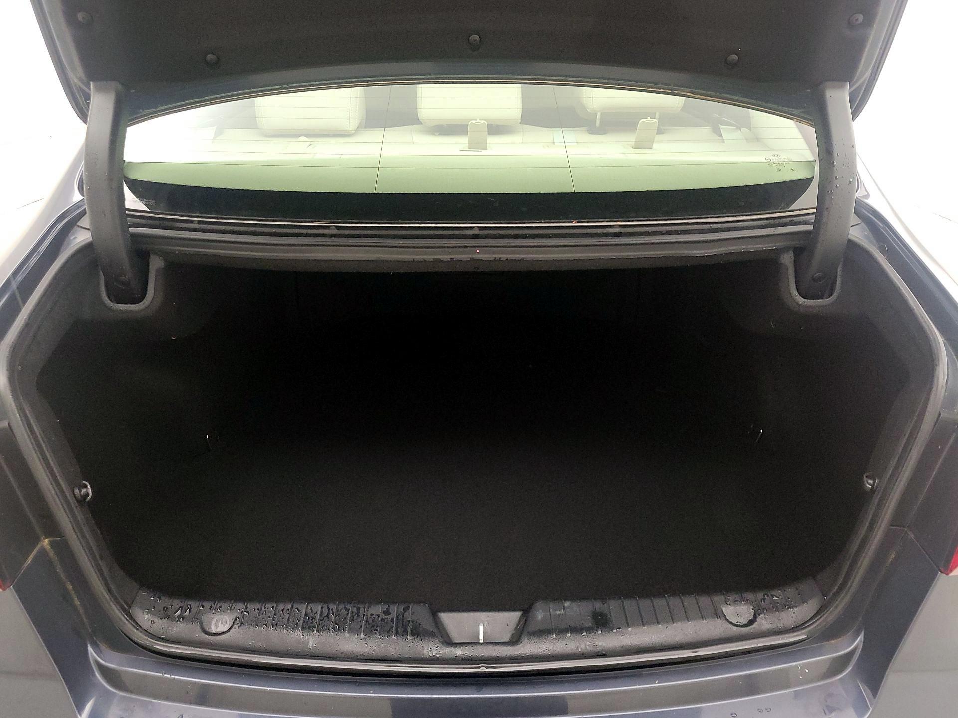 Thumbnail: 2015 Kia Cadenza - 20