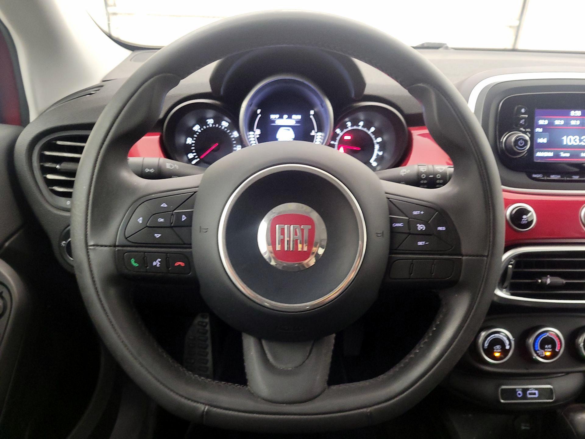 Thumbnail: 2016 Fiat 500X - 10