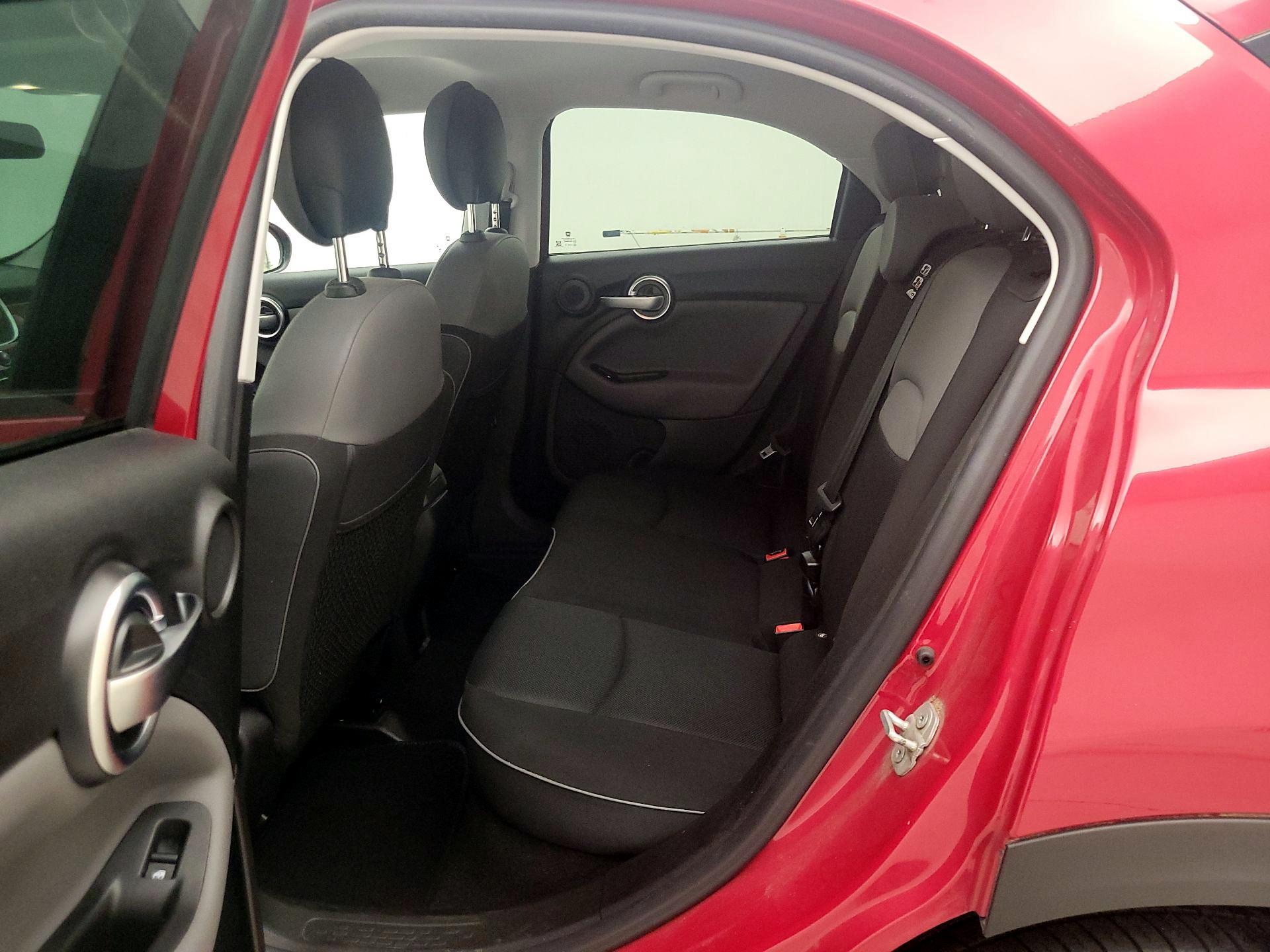 Thumbnail: 2016 Fiat 500X - 19