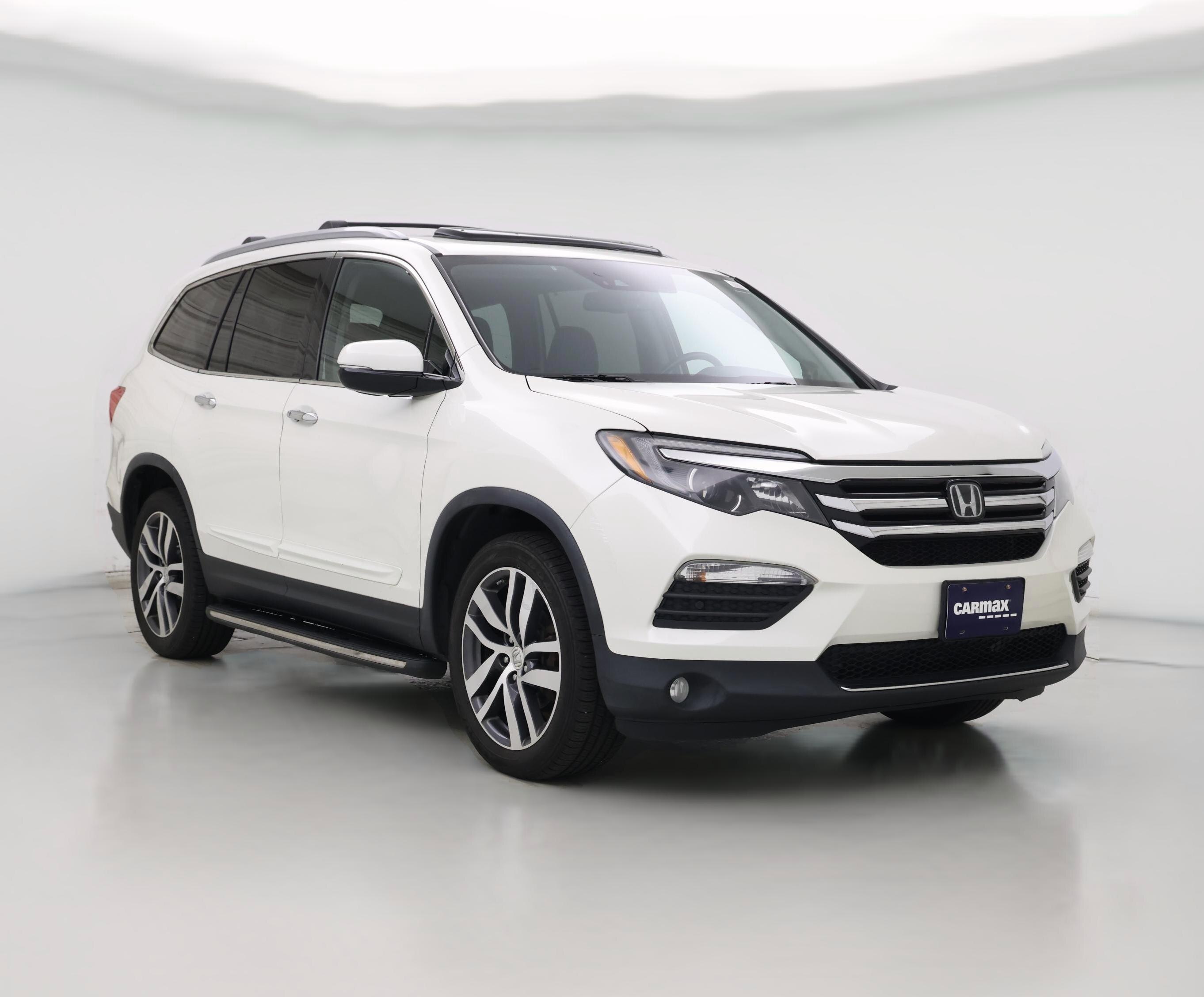 Thumbnail: 2017 Honda Pilot - 1