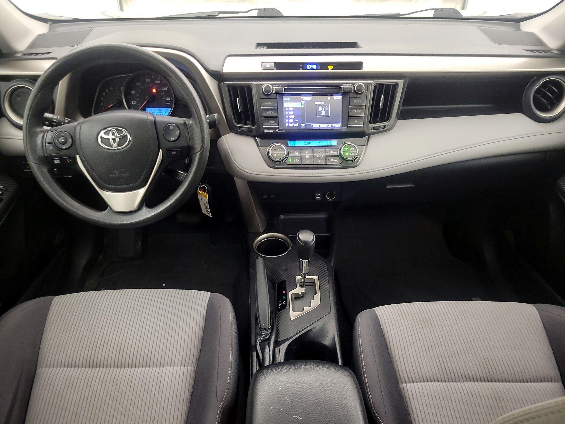 Thumbnail: 2015 Toyota RAV4 - 9