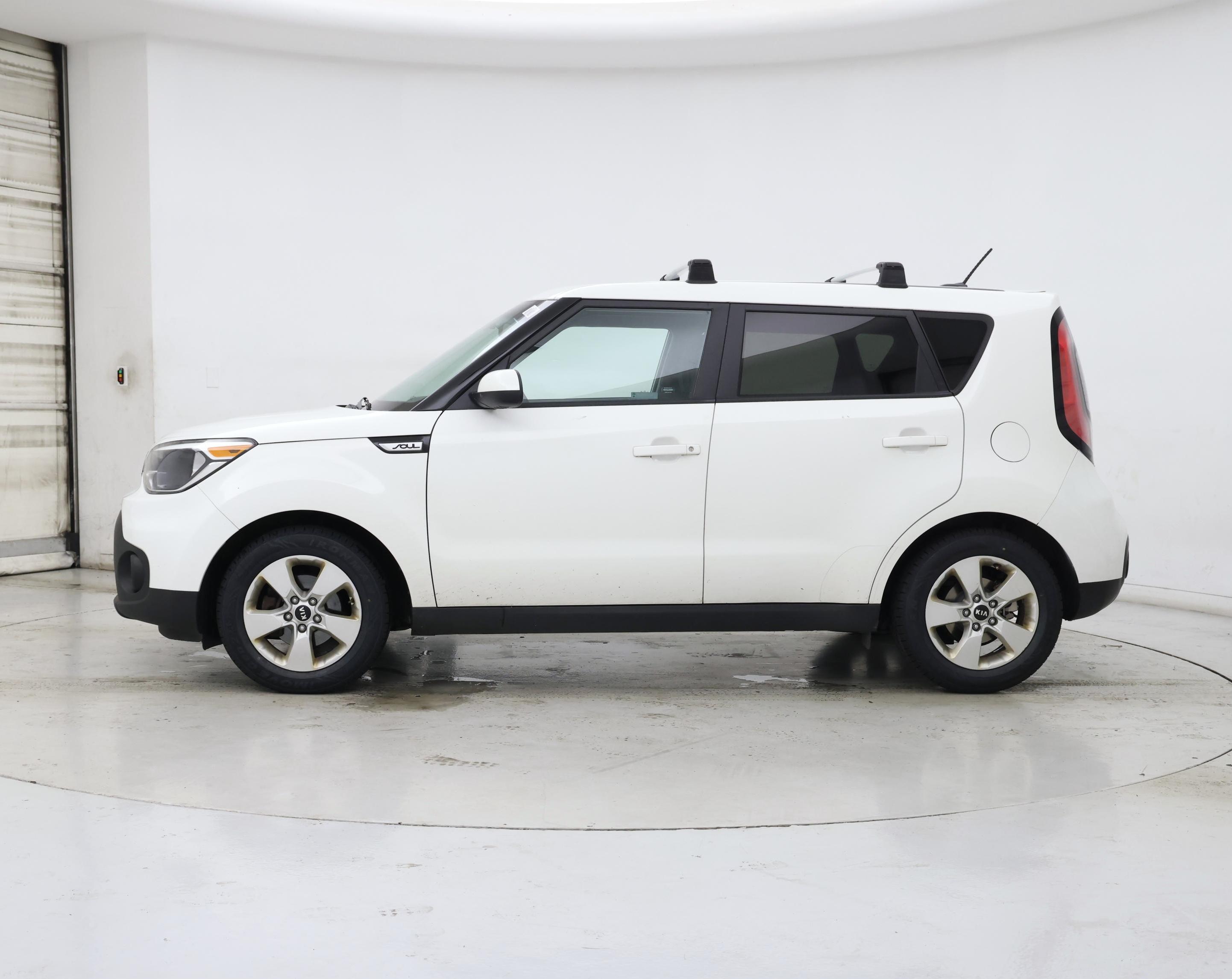 Thumbnail: 2019 Kia Soul - 3