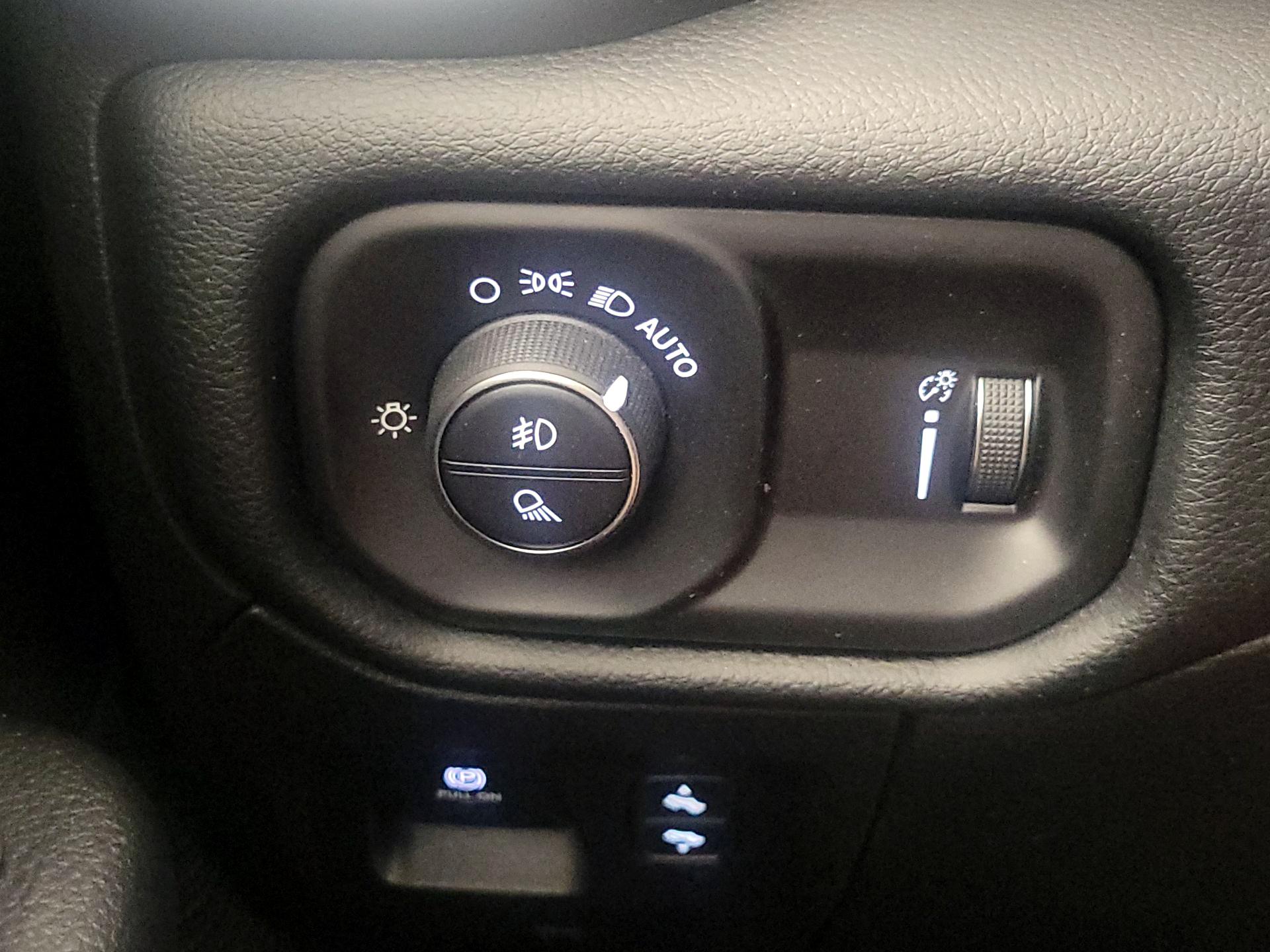 Thumbnail: 2021 RAM 1500 - 13