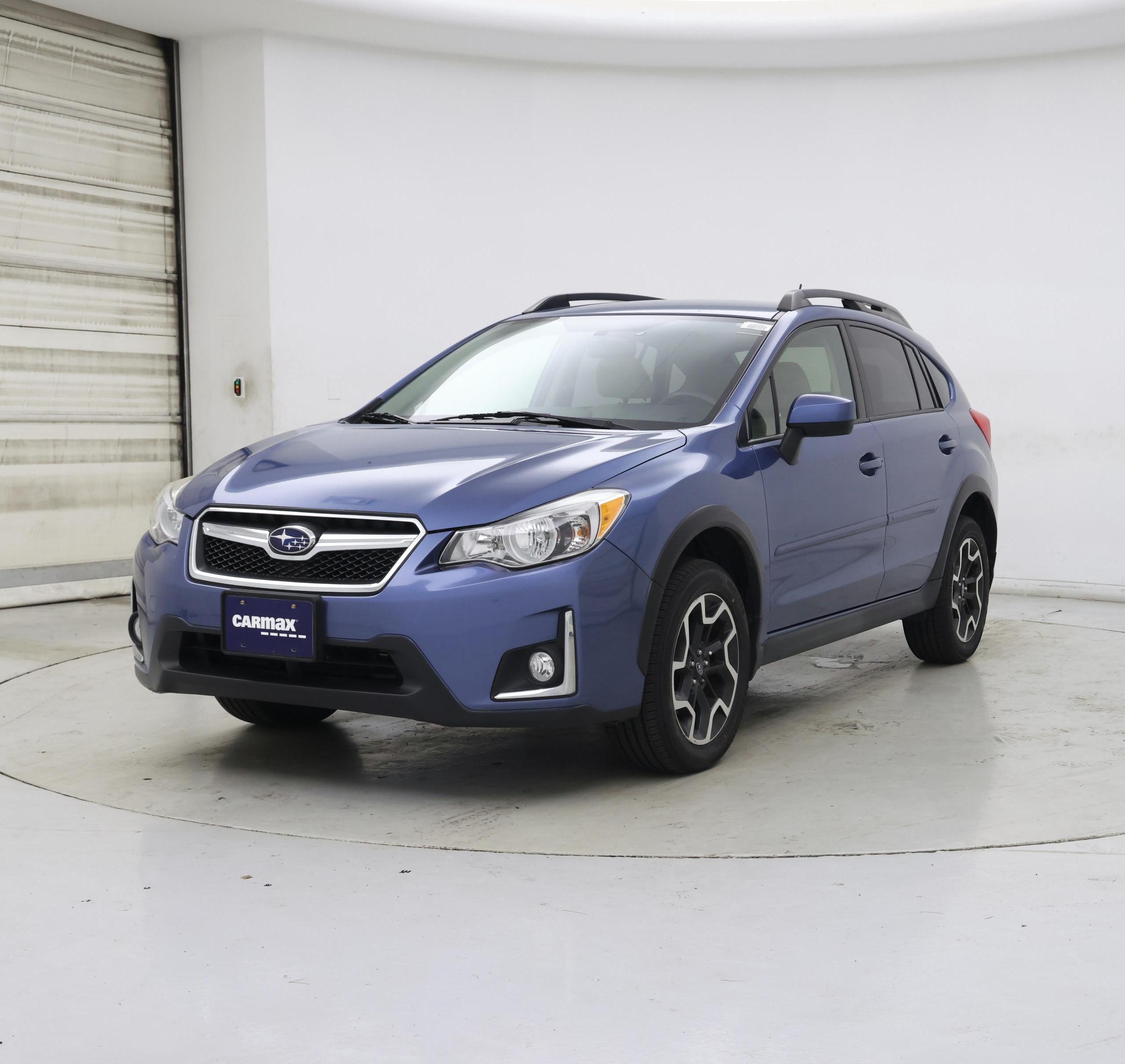 Thumbnail: 2017 Subaru Crosstrek - 4