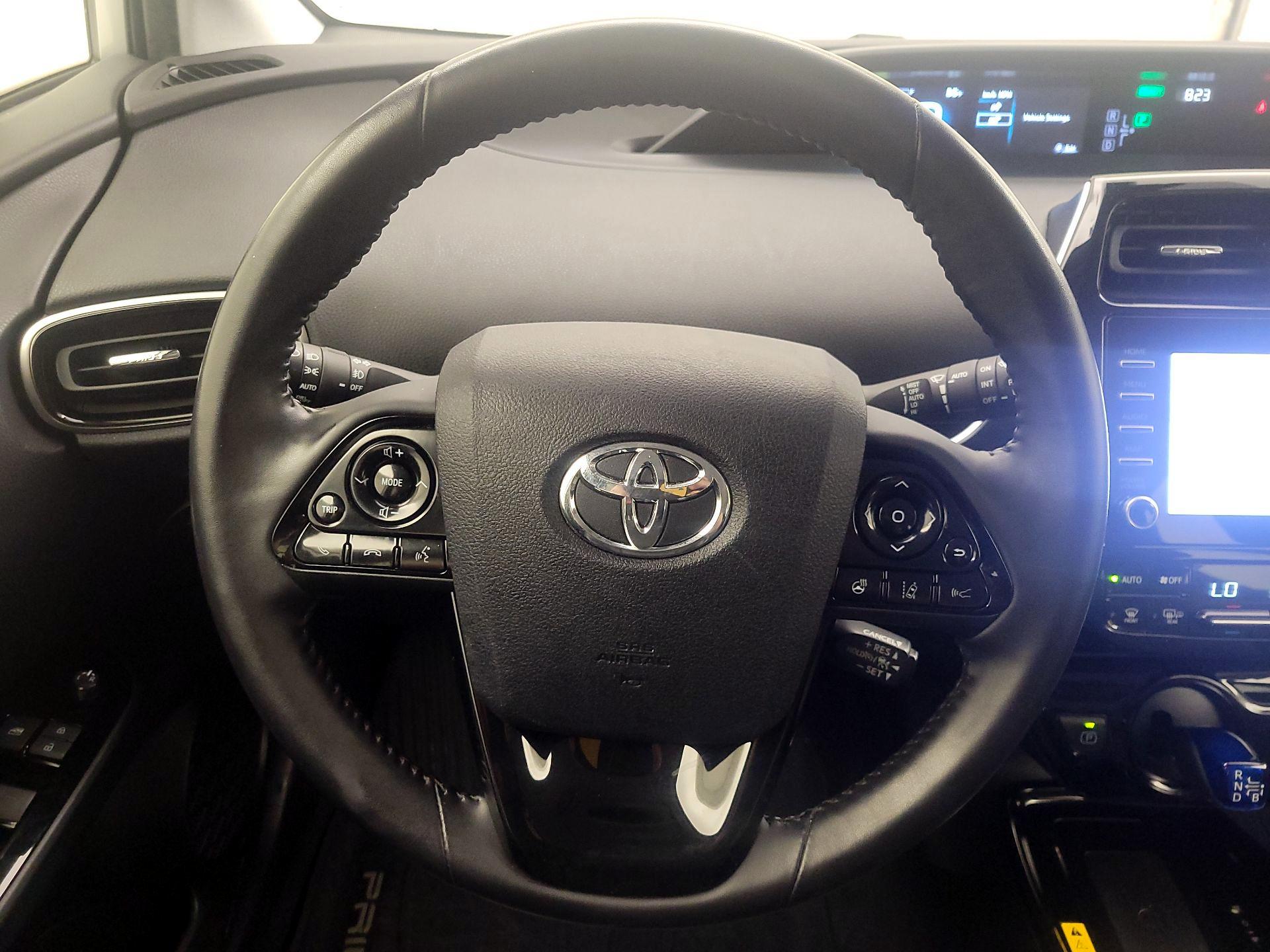 Thumbnail: 2020 Toyota Prius - 10