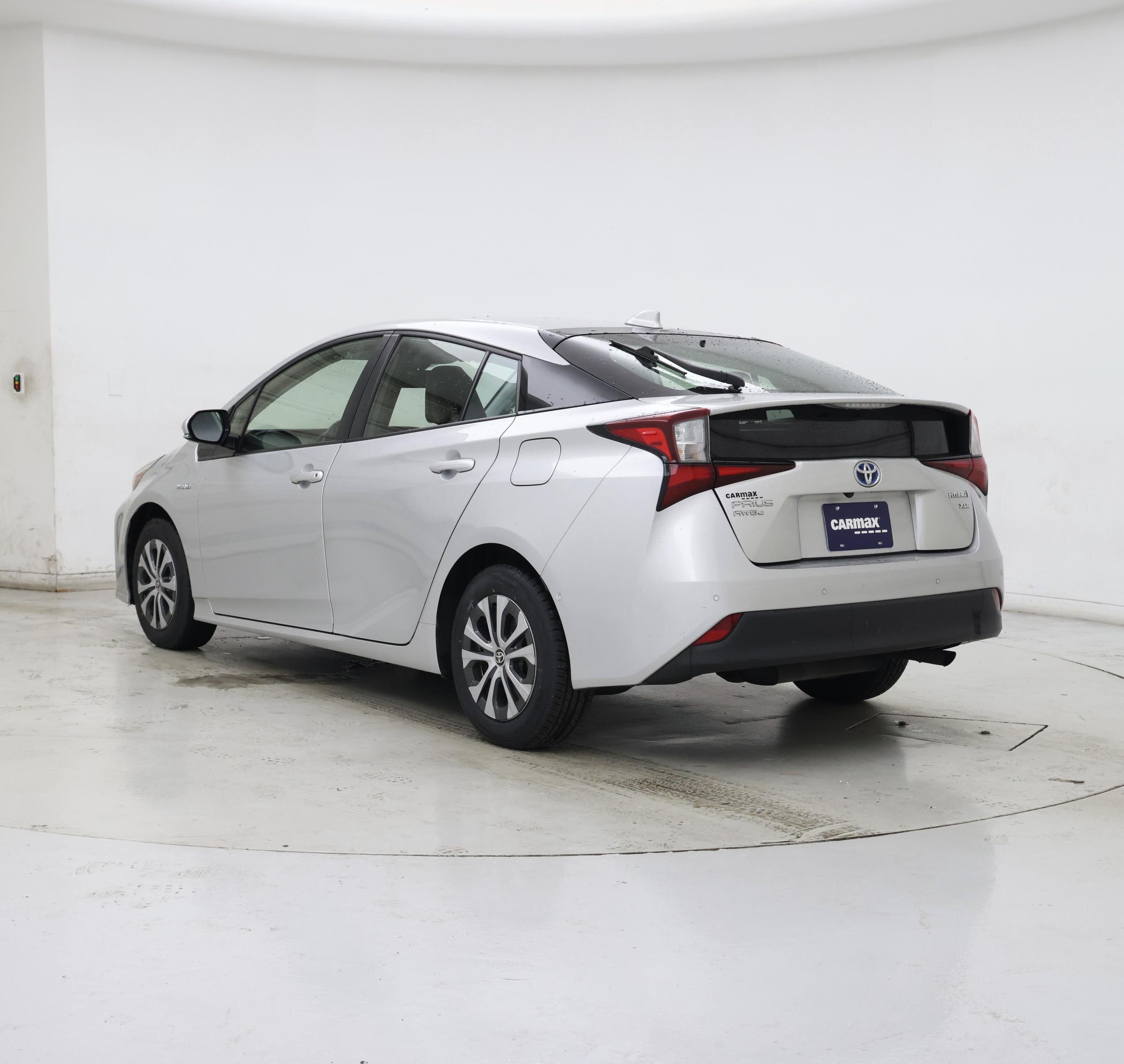 Thumbnail: 2020 Toyota Prius - 2