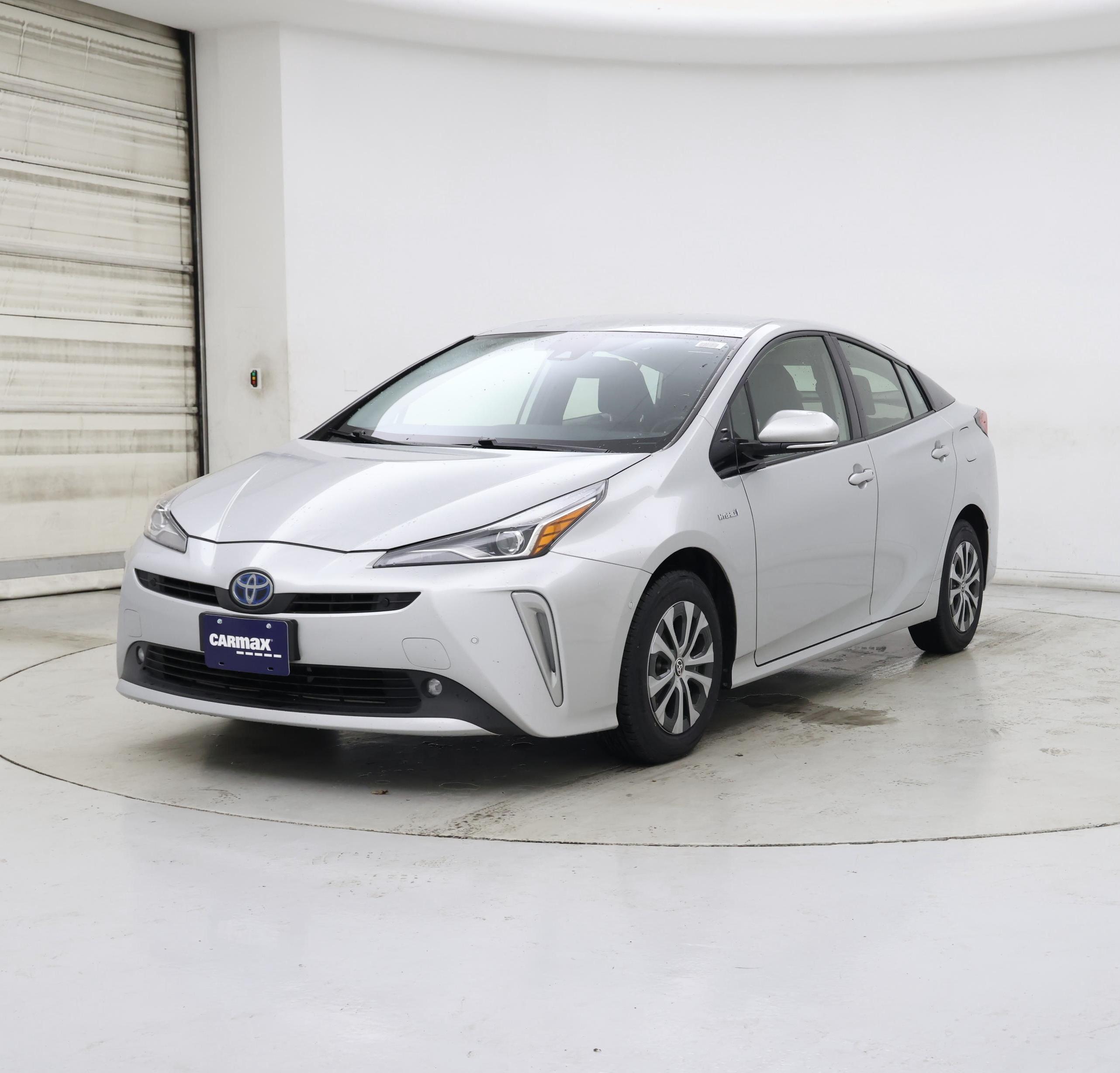 Thumbnail: 2020 Toyota Prius - 4