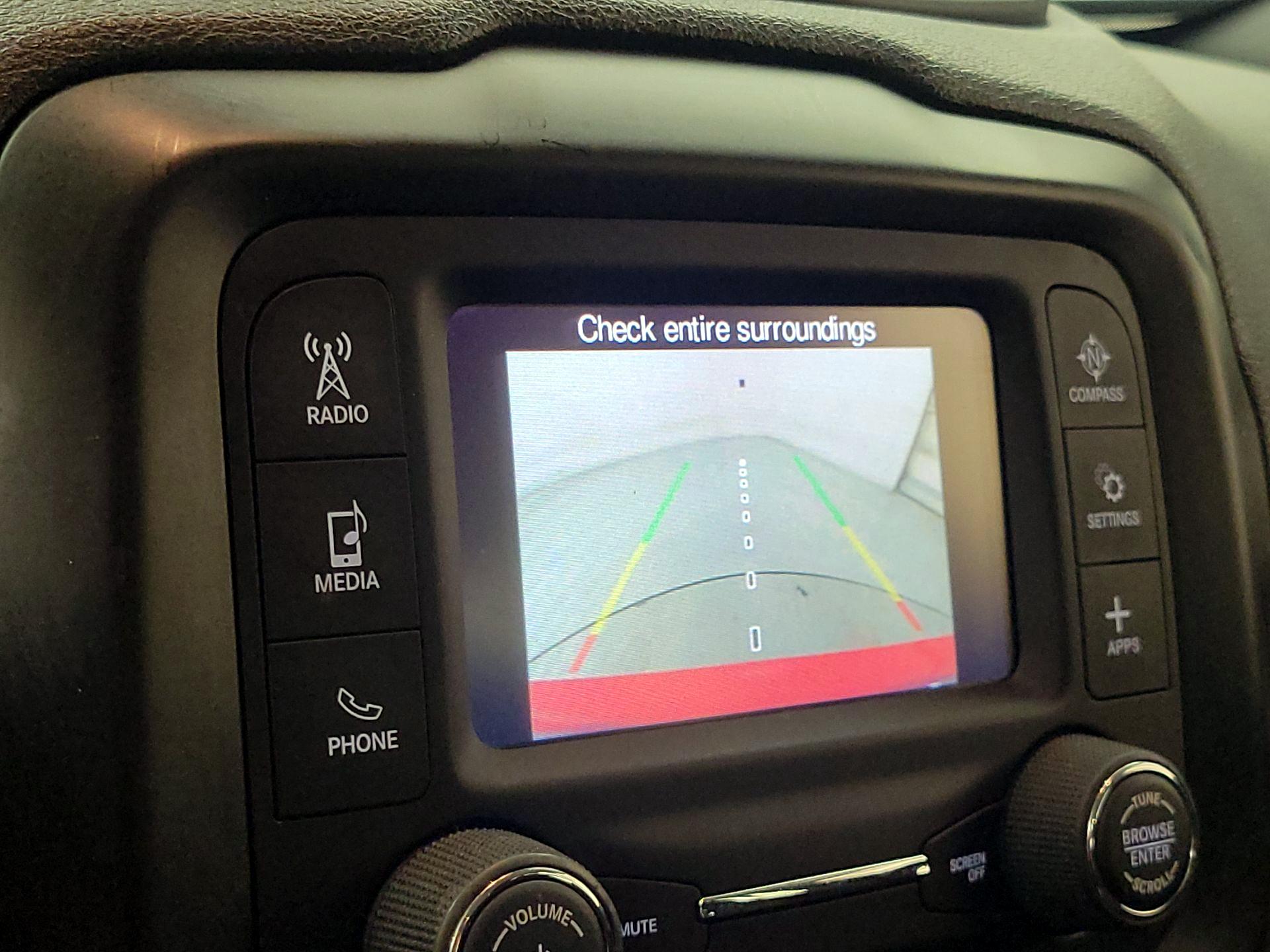Thumbnail: 2018 Jeep Renegade - 14