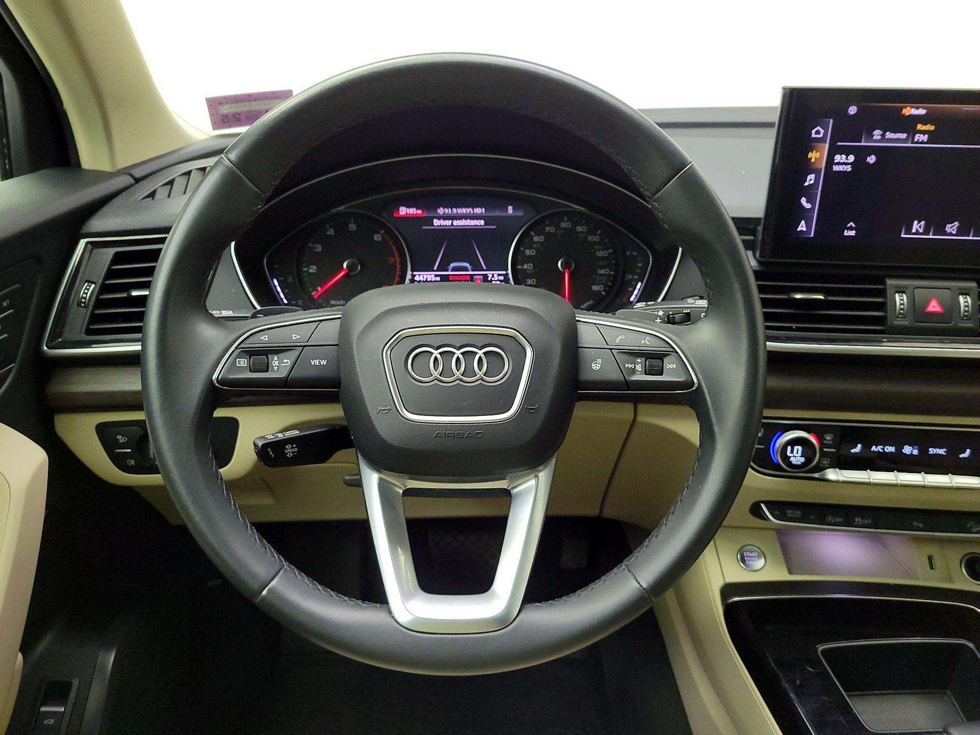 Thumbnail: 2022 Audi Q5 - 10