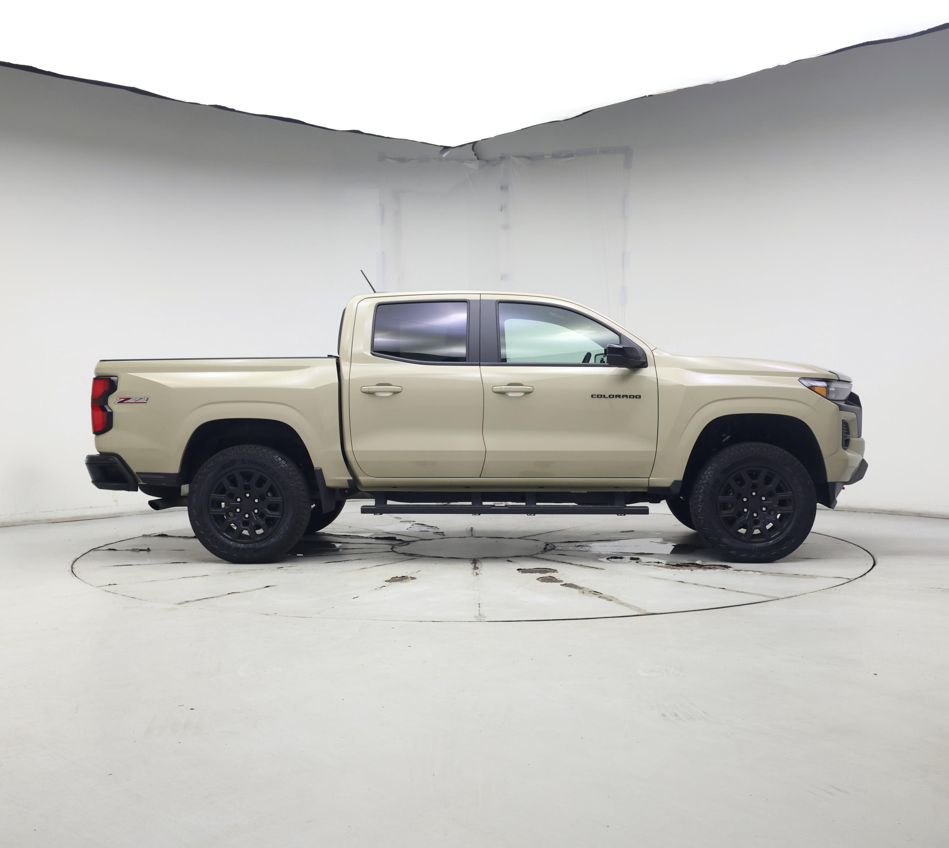 Thumbnail: 2024 Chevrolet Colorado - 7