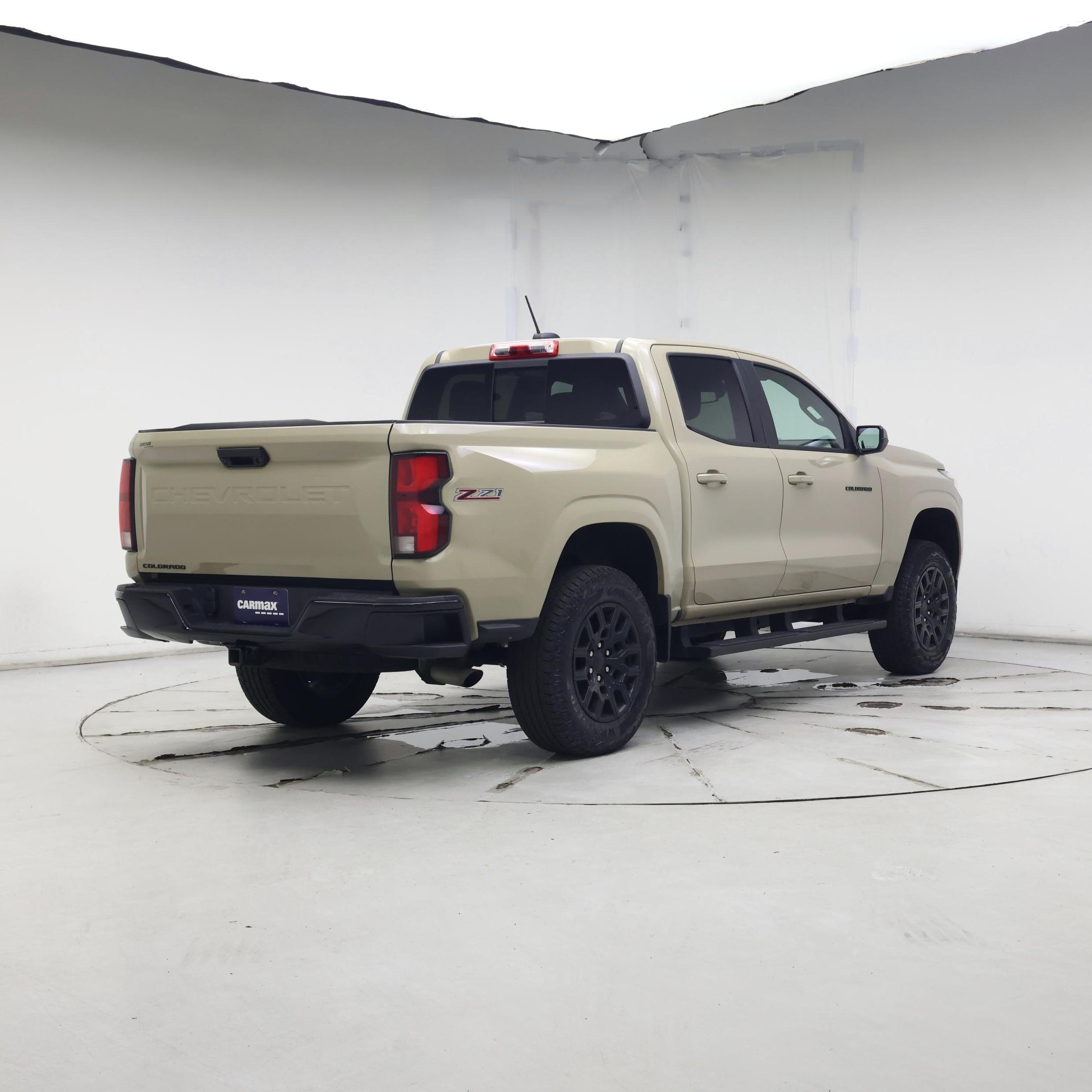 Thumbnail: 2024 Chevrolet Colorado - 8