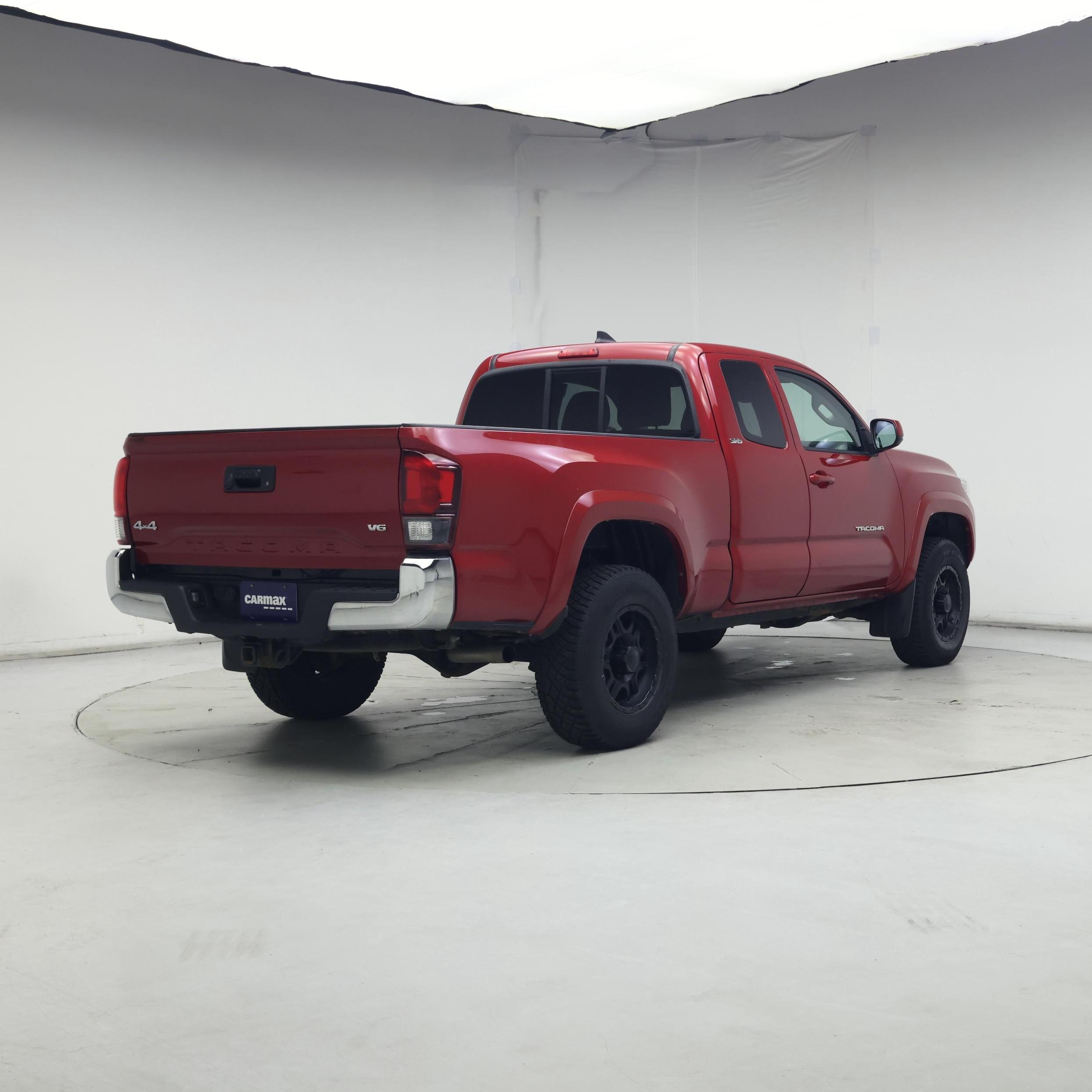 Thumbnail: 2019 Toyota Tacoma - 8