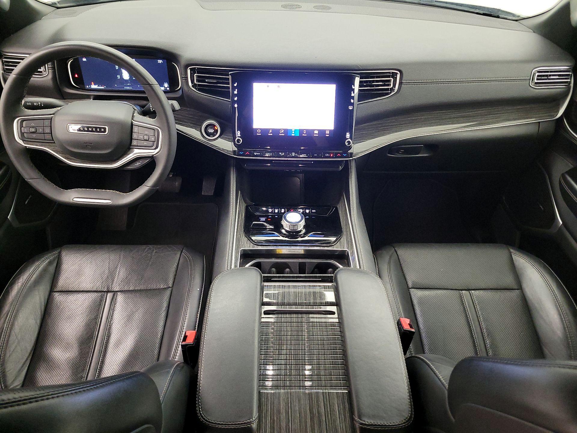 Thumbnail: 2022 Jeep Wagoneer - 9