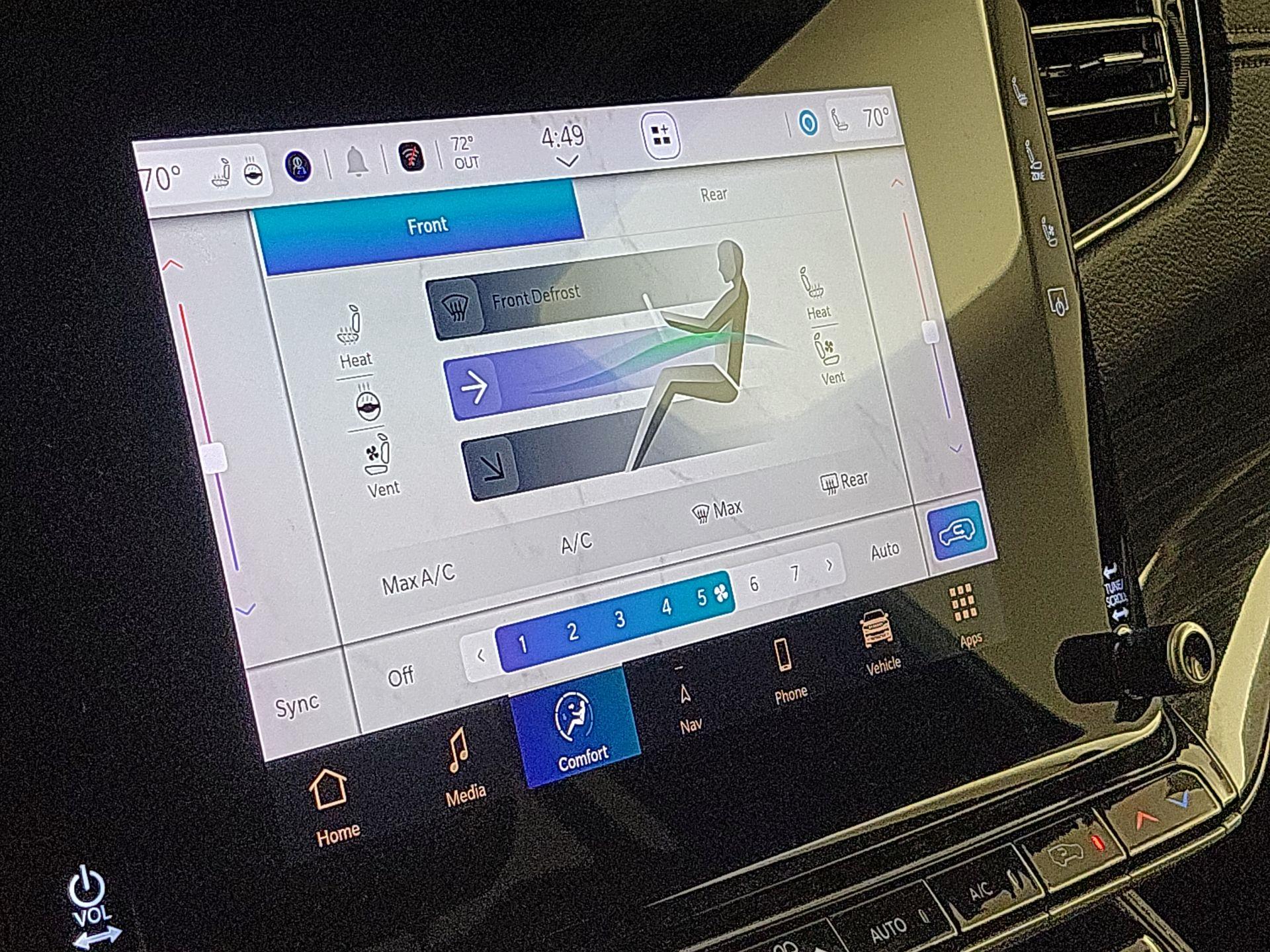 Thumbnail: 2022 Jeep Wagoneer - 17