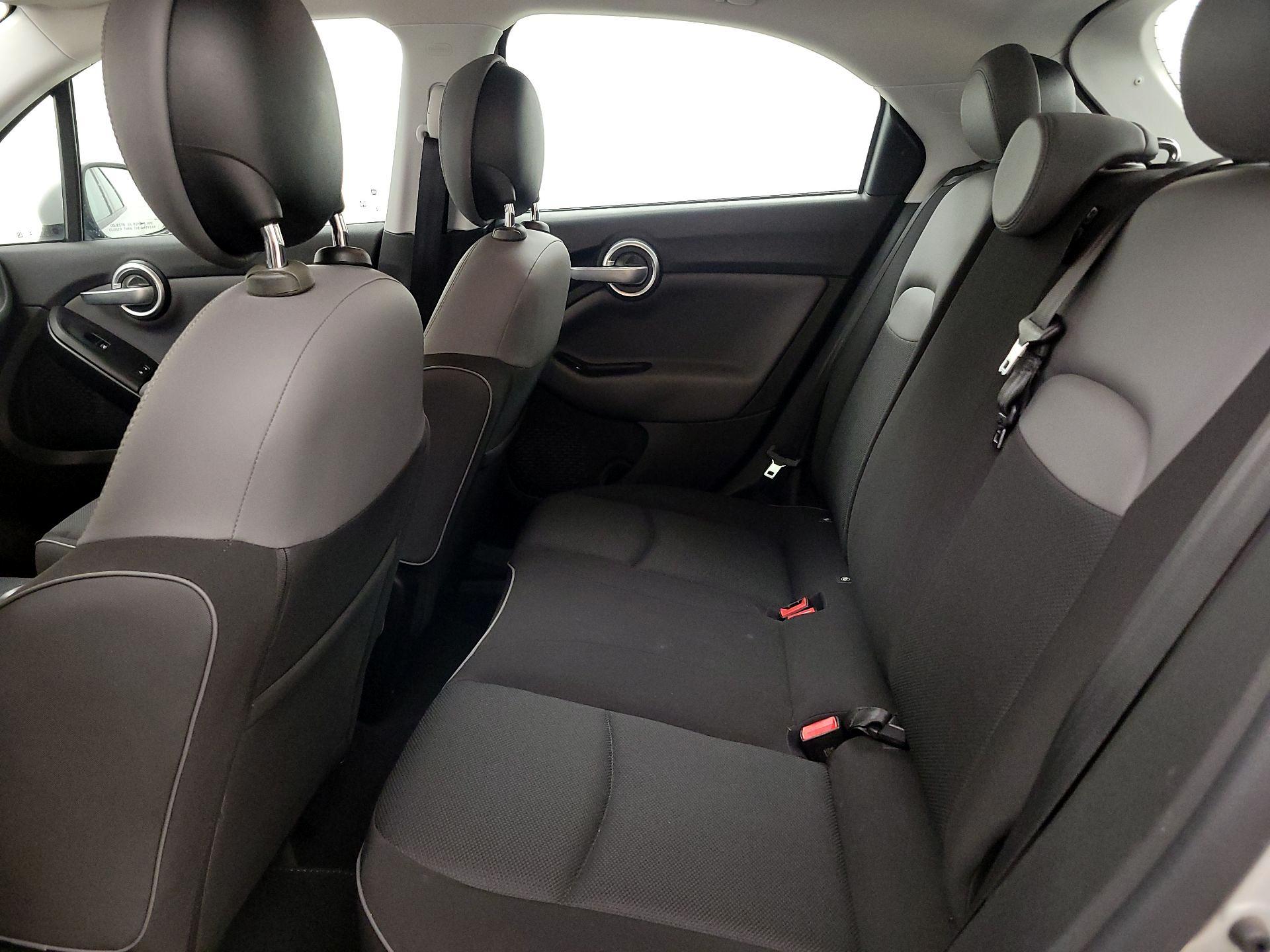 Thumbnail: 2016 Fiat 500X - 18